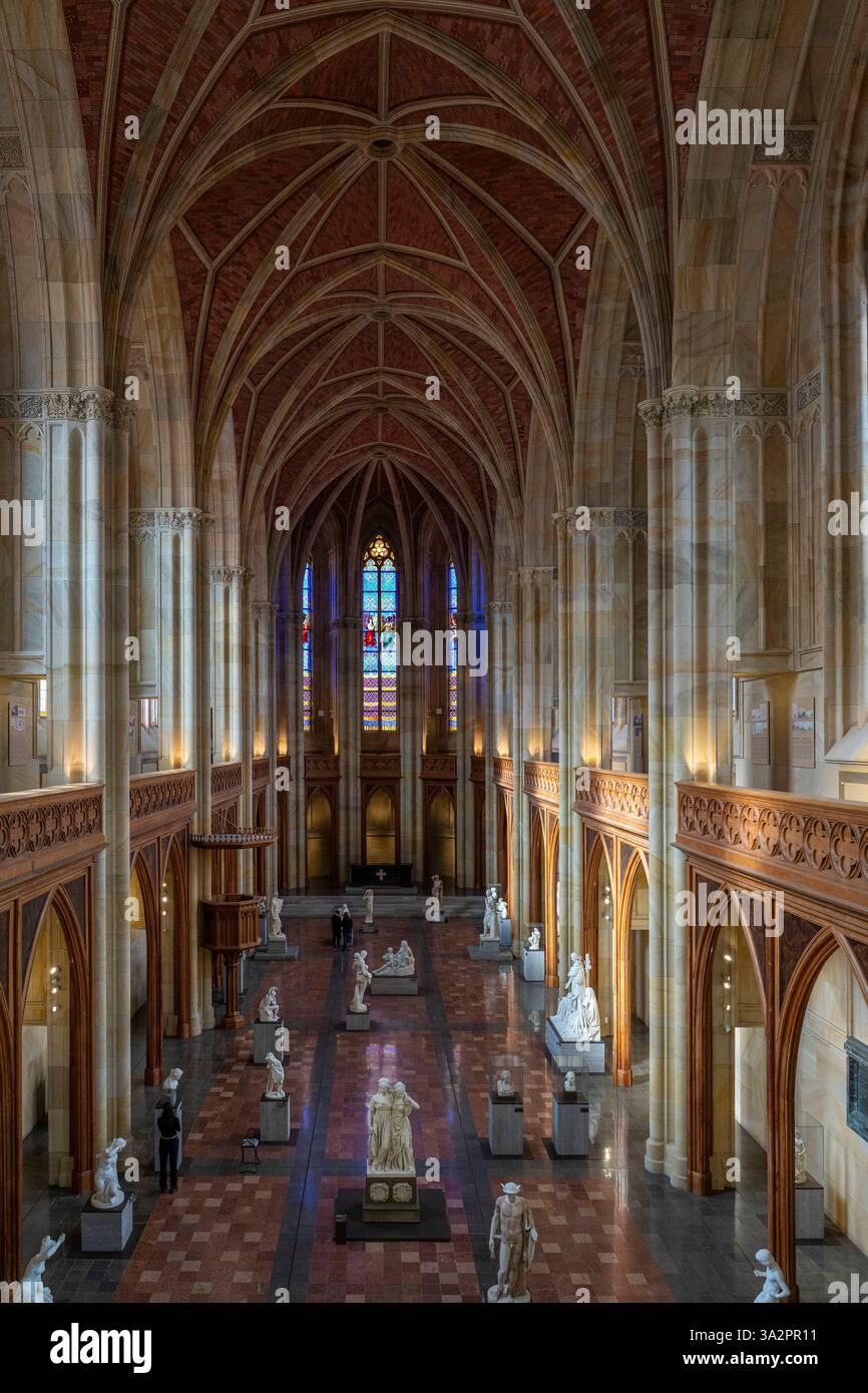Der Innenraum der Friedrichswerderschen Kirche in Berlin-Mitte. Die Kirche wird für Austellungen der Alten Nationalgalerie genutzt. *** L'intérieur de l'église Friedrichswerder à Berlin Mitte L'église est utilisée pour les expositions de l'Alte Nationalgalerie Banque D'Images