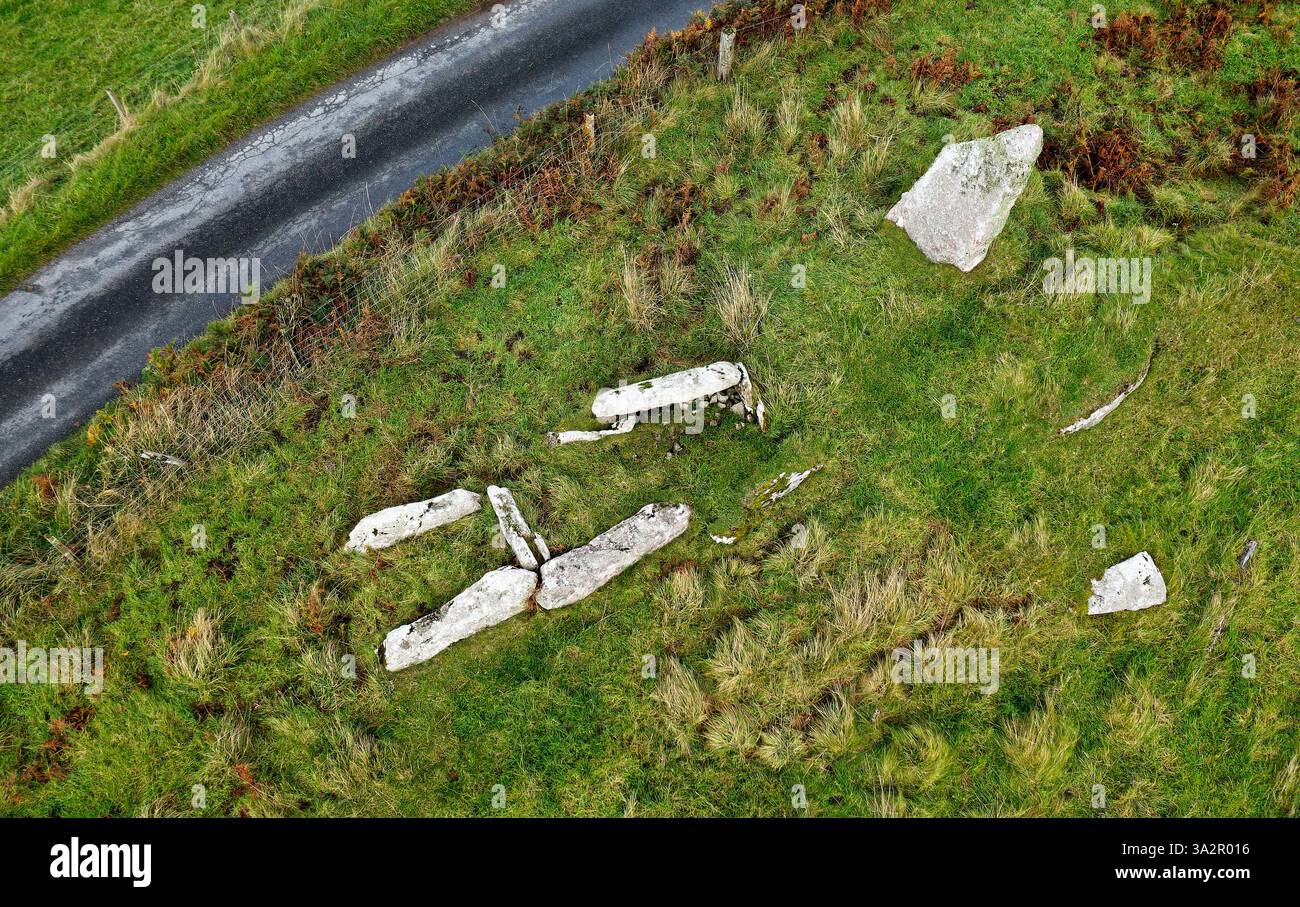 Cragabus préhistorique type Clyde chambre cairn chambre néolithique mégalithique chambre funéraire sur Islay, Hébrides intérieures, Écosse. Environ 5000 ans Banque D'Images