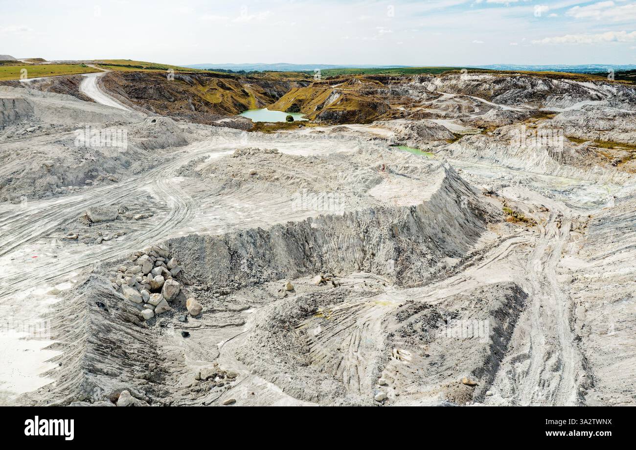 Chine argile kaolin exploitation à Lee Moor sur le bord sud-ouest de Dartmoor. Une partie de la grande extraction commerciale 10km au ne de Plymouth, Angleterre drone aérien Banque D'Images