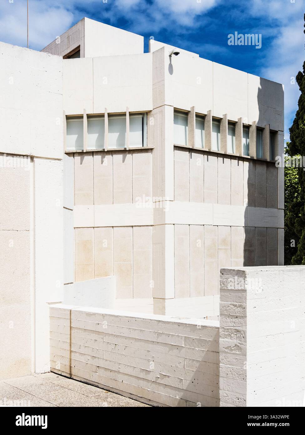 Partie de la Fundació Joan Miró à Barcelone. Le bâtiment a été conçu par Josep Lluís sert. Banque D'Images