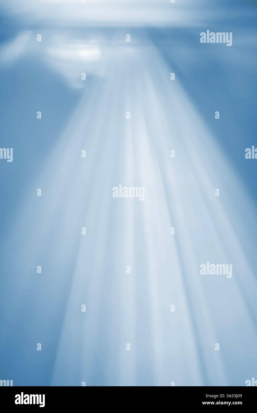 Texture bleue abstraite avec des rayons lumineux doux. Un effet brumeux crée une sensation de légèreté et de calme. Parfait pour les arrière-plans, le design et le projec créatif Banque D'Images