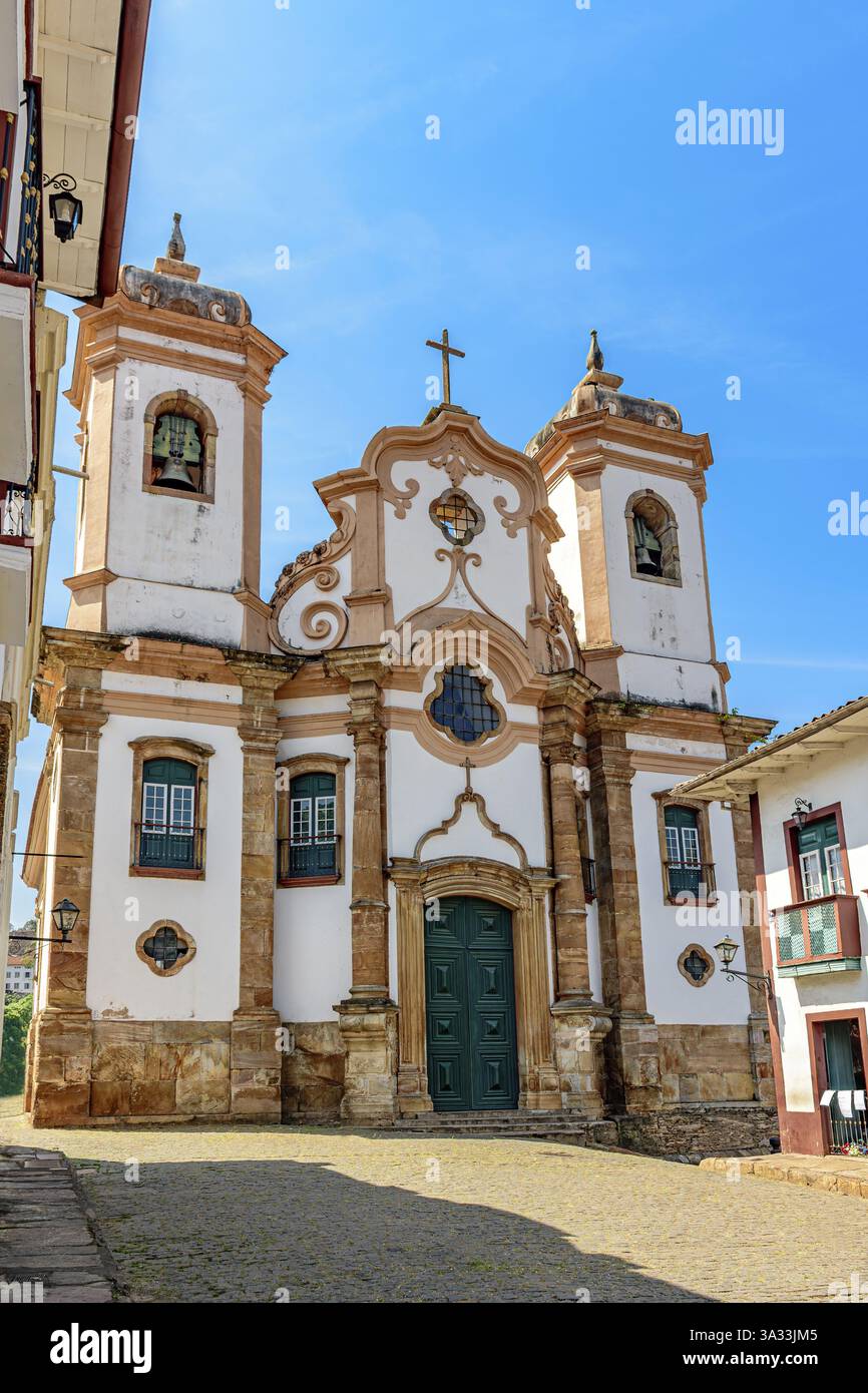 Cathédrale baroque historique dans la vieille ville d'Ouro Preto à Minas Gerais, Ouro Preto, Minas Gerais, Brésil, Amérique du Sud Banque D'Images Cathédrale baroque historique dans la vieille ville d'Ouro Preto à Minas Gerais, Ouro Preto, Minas Gerais, Brésil, Amérique du Sud Banque D'Images
