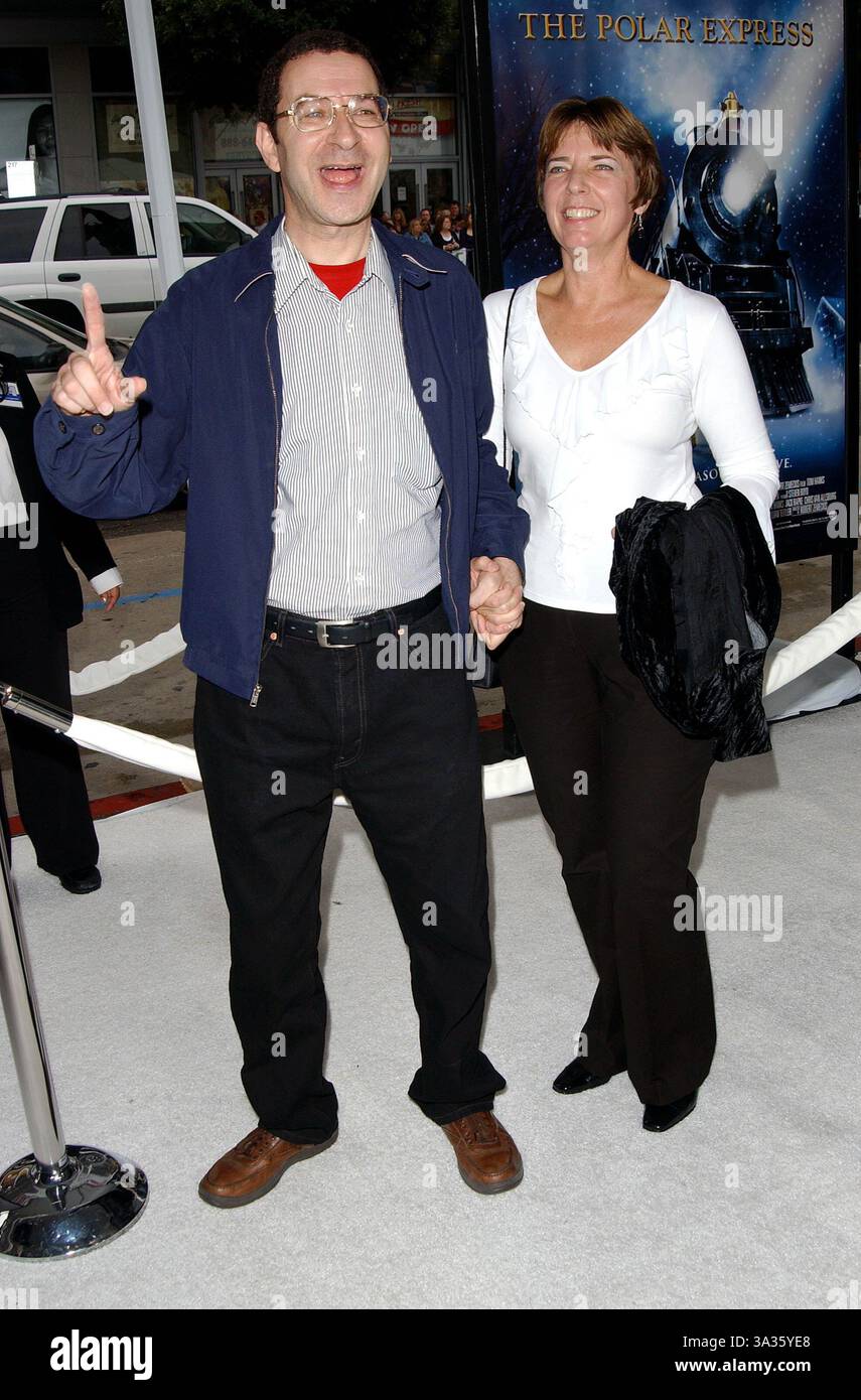 7 NOVEMBRE 2004 - HOLLYWOOD, CALIFORNIE - K40150FB.THE POLAR EXPRESS PREMIÈRE AU GRAUMAN'S.. THÉÂTRE CHINOIS HOLLYWOOD, CA..11/07/2004. FITZROY BARRETT / 2004.EDDIE DEEZAN ET DATE(crédit image : © Globe photos/ZUMAPRESS.com) Banque D'Images