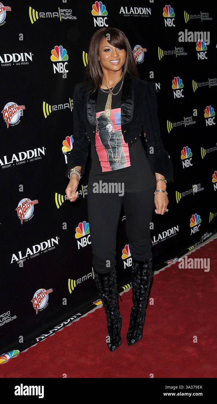 19 déc., 2005 - Las Vegas, Nevada, USA - K46073FB.2005 RADIO MUSIC AWARD LES ARRIVÉES À L'ALADDIN.HOTEL AND CASINO LAS VEGAS, NEVADA..12/19/2005. BARRETT FITZROY / 2005.CIARA(Image : © Crédit Photos Globe/ZUMAPRESS.com) Banque D'Images