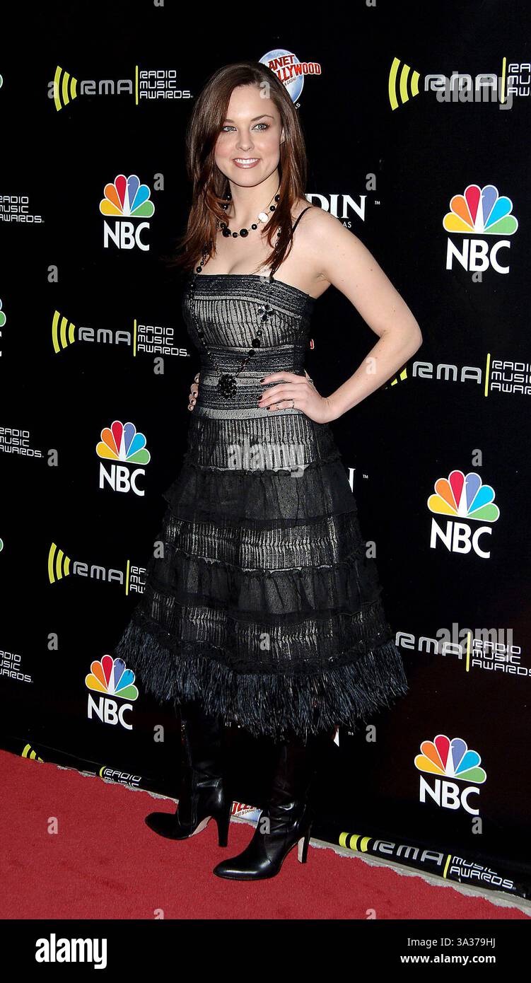 20 déc., 2005 - Las Vegas, Nevada, USA - K46073FB.2005 RADIO MUSIC AWARD LES ARRIVÉES À L'ALADDIN.HOTEL AND CASINO LAS VEGAS, NEVADA..12/19/2005. BARRETT FITZROY / 2005.ANNA NALICK(Credit Image : © Globe Photos/ZUMAPRESS.com) Banque D'Images