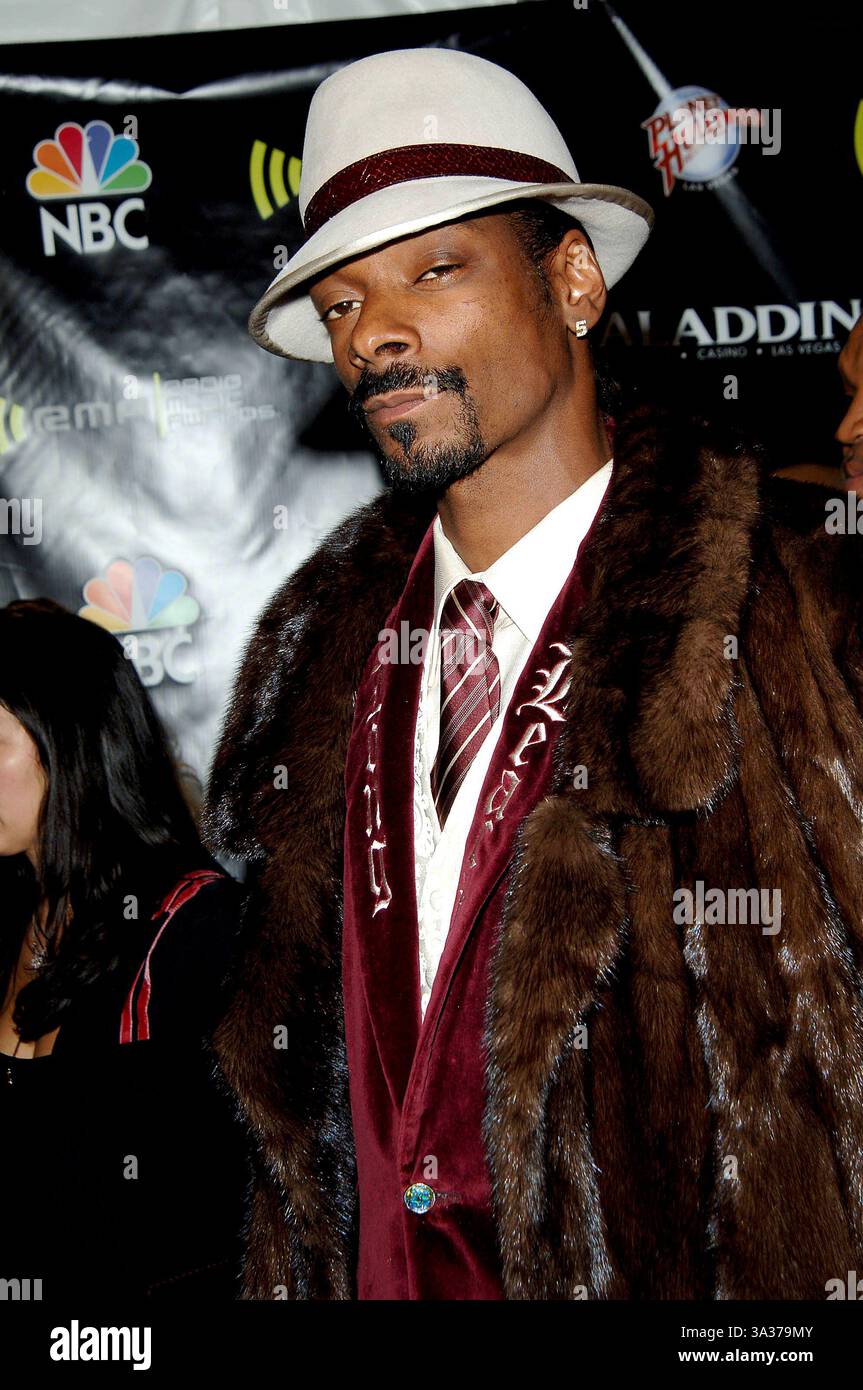 20 déc., 2005 - Las Vegas, Nevada, USA - K46073FB.2005 RADIO MUSIC AWARD LES ARRIVÉES À L'ALADDIN.HOTEL AND CASINO LAS VEGAS, NEVADA..12/19/2005. BARRETT FITZROY / 2005.Snoop Dogg(Credit Image : © Globe Photos/ZUMAPRESS.com) Banque D'Images