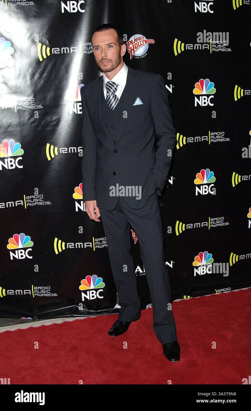 20 déc., 2005 - Las Vegas, Nevada, USA - K46073FB.2005 RADIO MUSIC AWARD LES ARRIVÉES À L'ALADDIN.HOTEL AND CASINO LAS VEGAS, NEVADA..12/19/2005. BARRETT FITZROY / 2005.SCOTT WEILAND(Image Crédit : © Globe Photos/ZUMAPRESS.com) Banque D'Images
