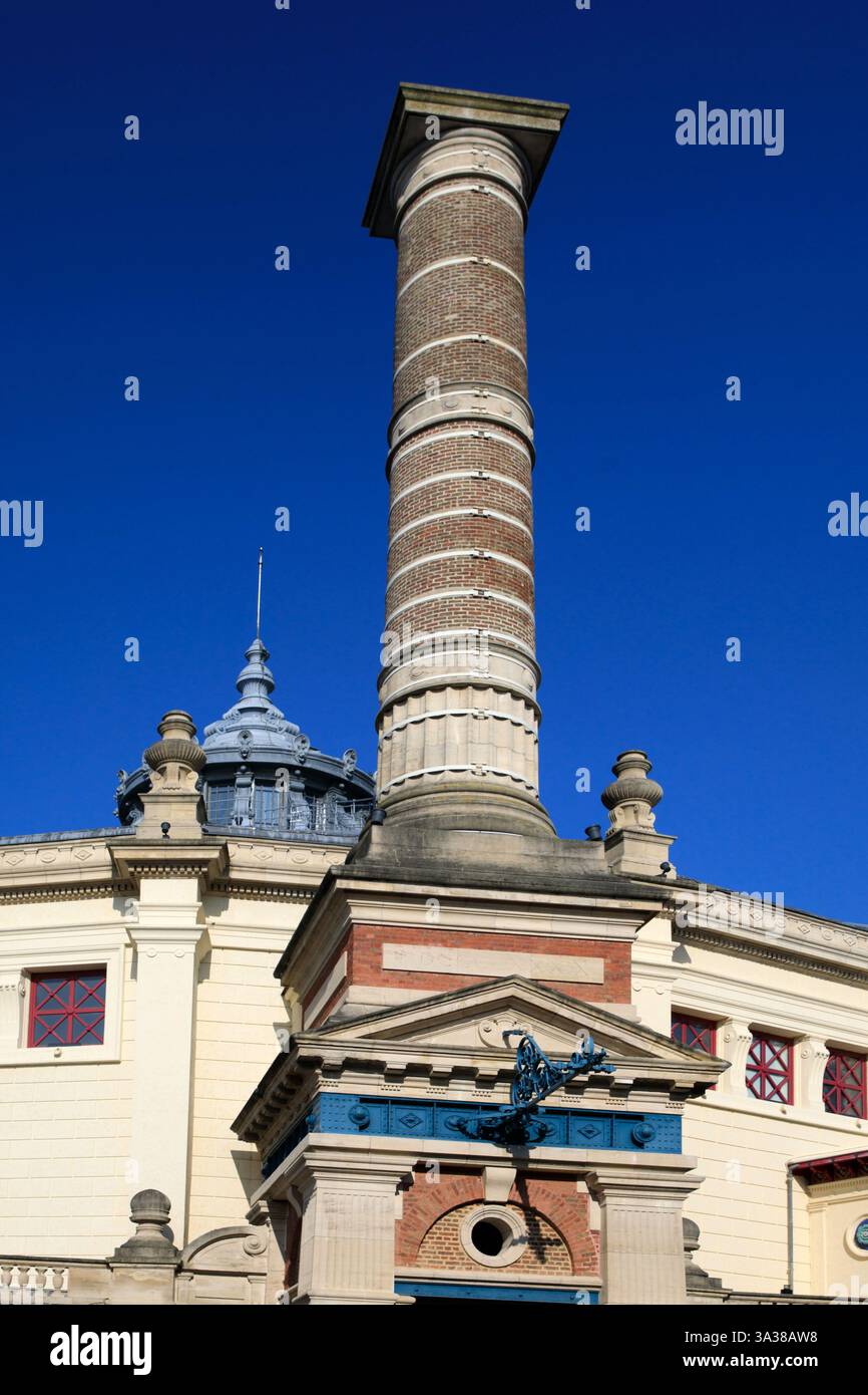 France, région hauts-de-France, somme Department, Amiens, Boulevard Albert 1er, le Cirque Jules-Verne, de l'architecte français Émile Ricquier, construit en 1892 ne sert pas aux cartes postales. Crédit : Gilles Targat/Photo12 Banque D'Images