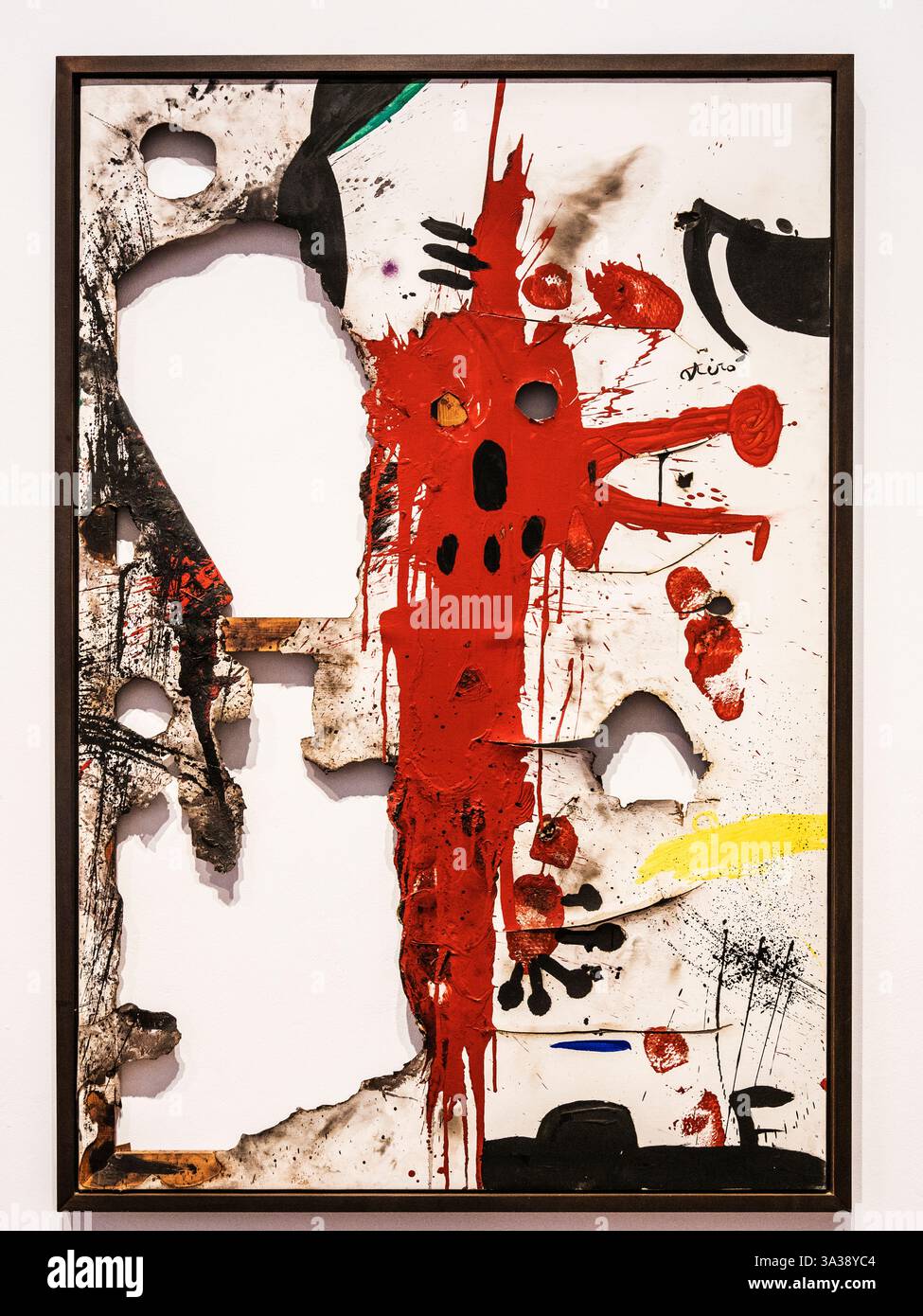 'Burnt Canvas 5' de Joan Miró, dans le Fundació Joan Miró à Barcelone, Espagne. Banque D'Images