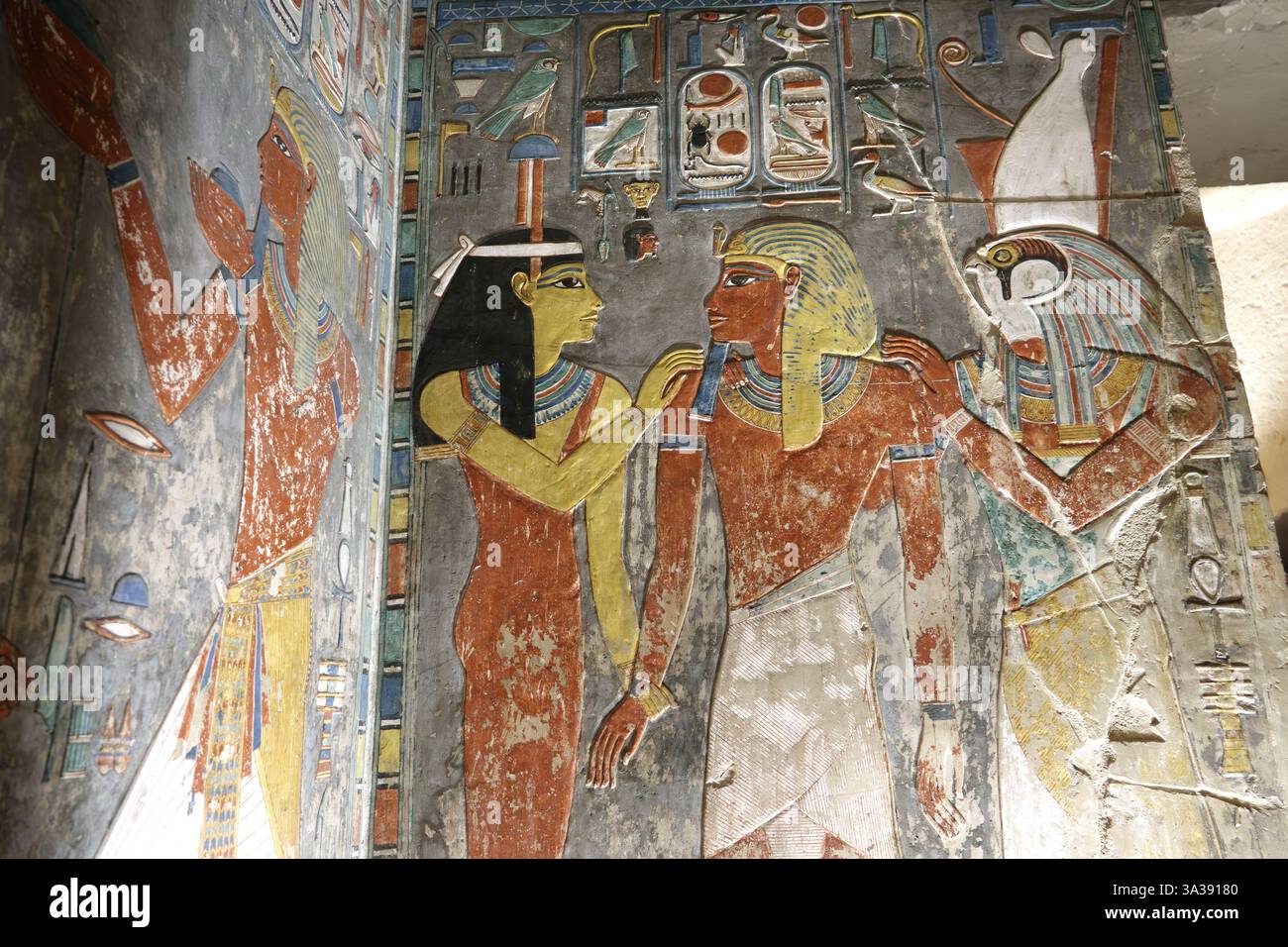 Détail intérieur de la tombe du pharaon Horemheb, KV57 dans la Vallée des Rois, Louxor Egypte Banque D'Images