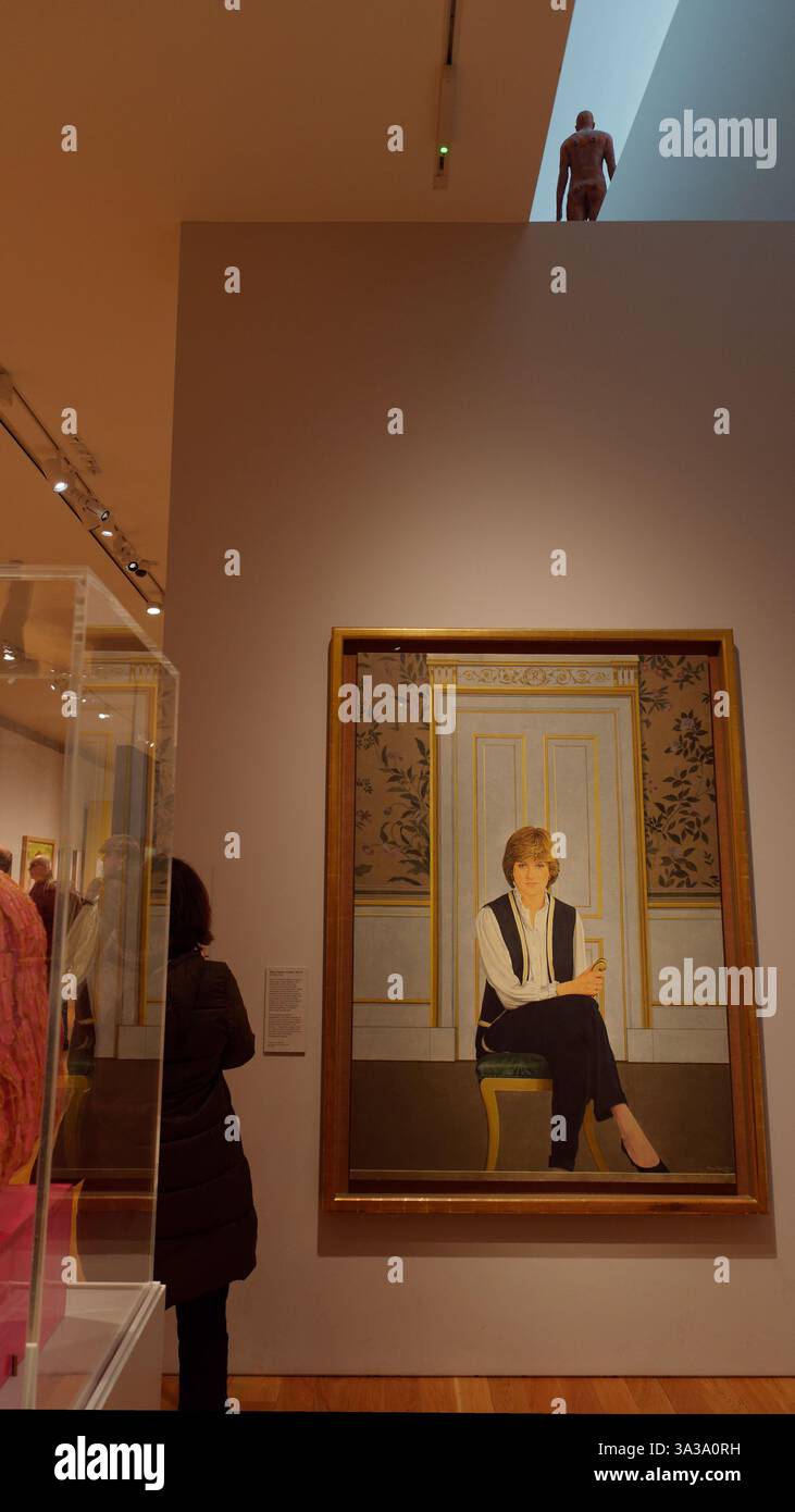 Intérieur de la National Portrait Gallery, y compris Portrait de la princesse Diana à Londres, mars 2025 Banque D'Images