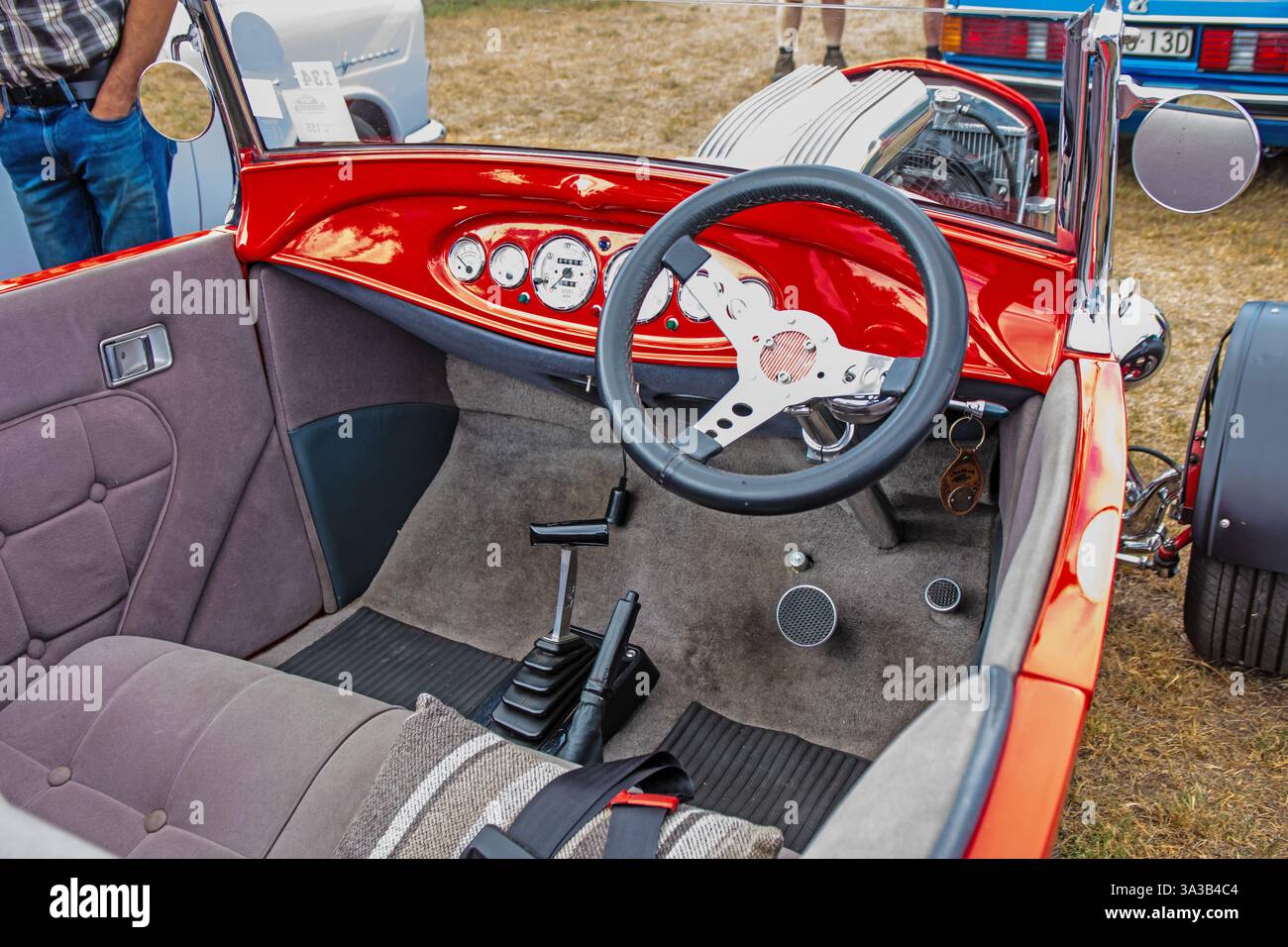 Cockpit d'une voiture Hot Rod vintage Banque D'Images