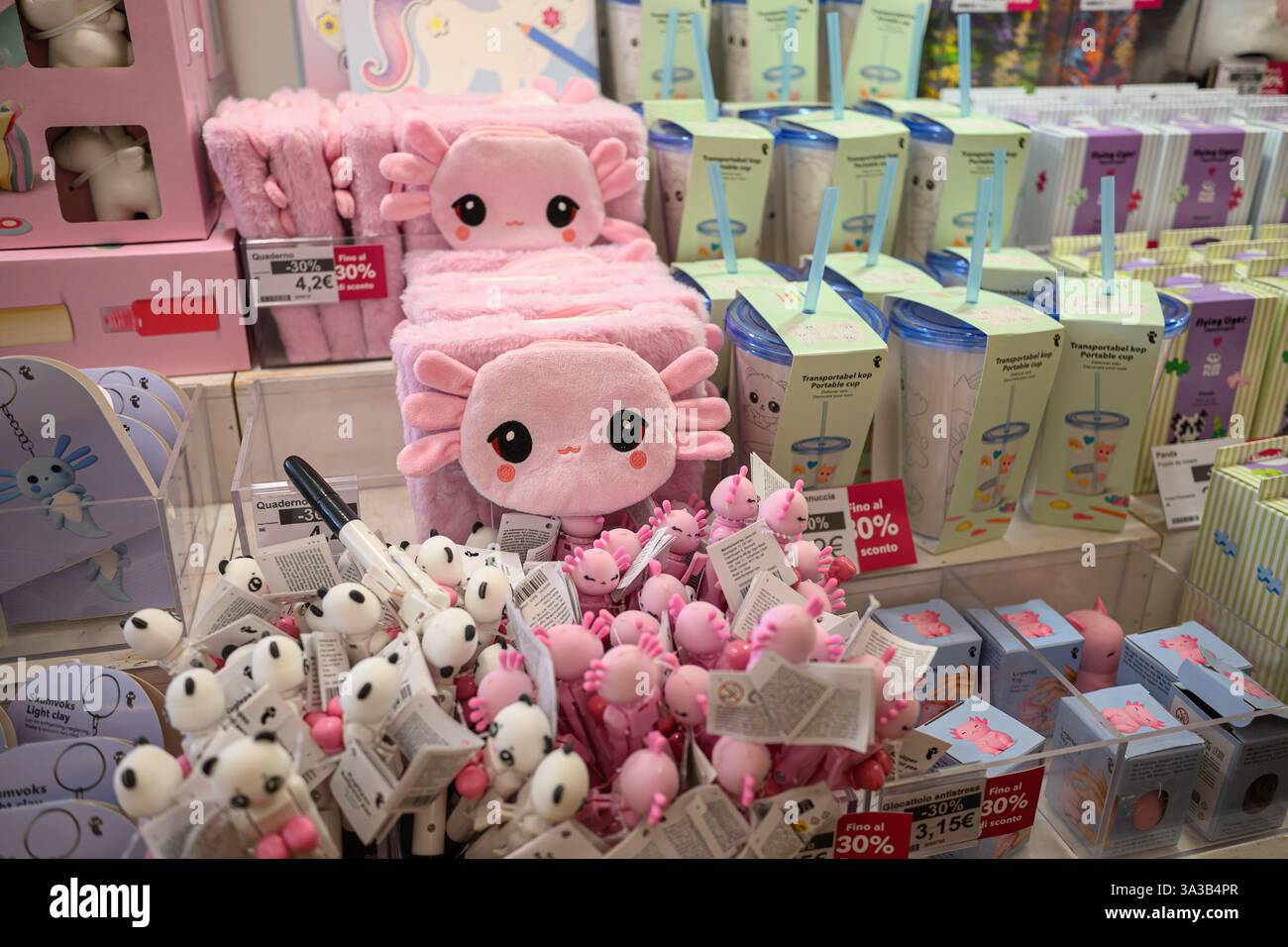 Objets mignons dans un magasin Flying Tiger Copenhagen – Milan, Italie – 03 mars 2025 Banque D'Images