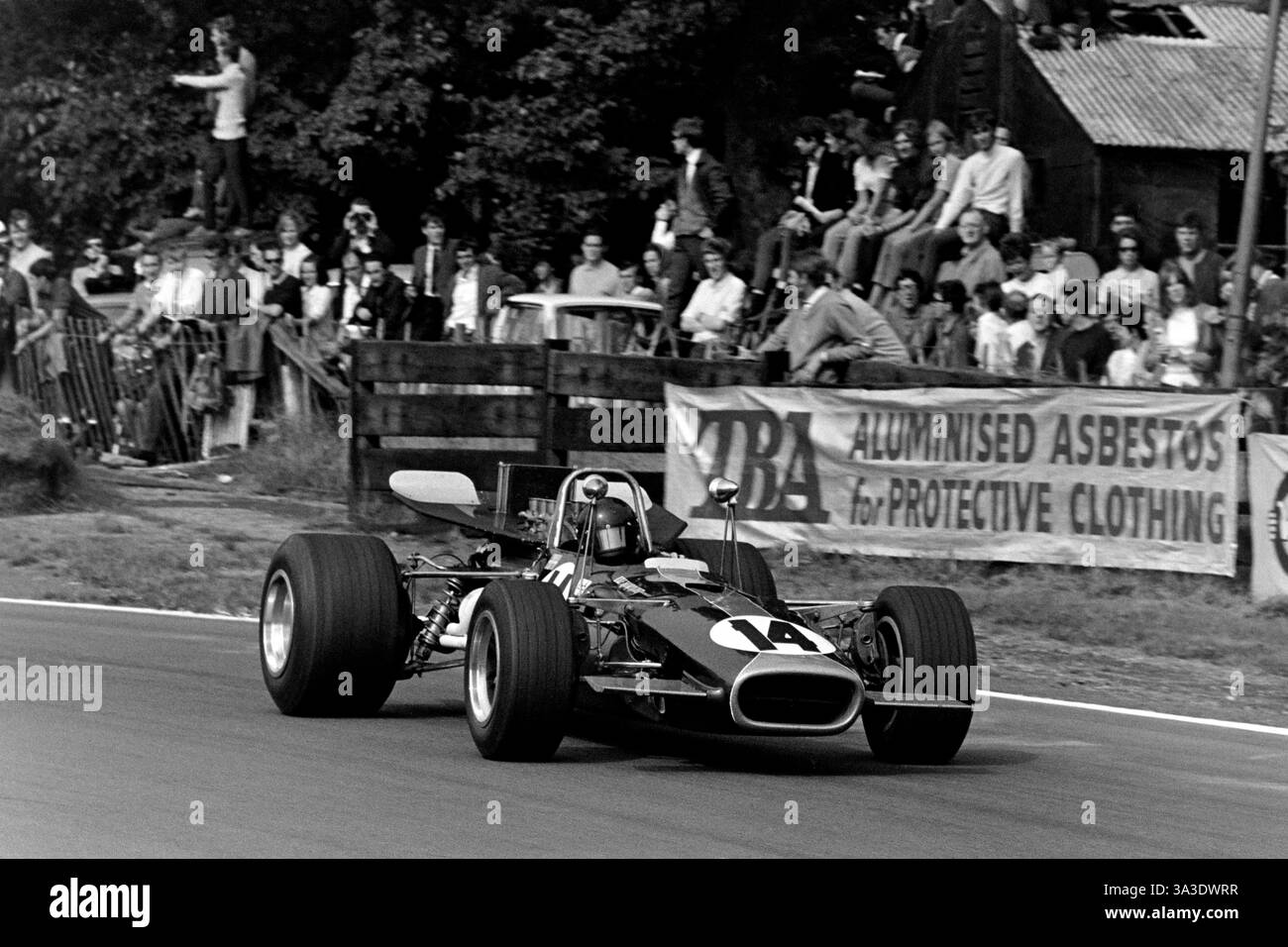 Jackie Oliver à la réunion de la Gold Cup d'Oulton Park 1969. Banque D'Images