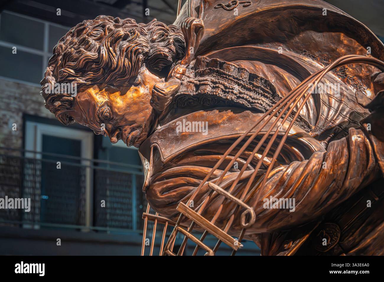 Sculpture de Beethoven 'L'immortel' par Franco Castelluccio au bord de l'eau JW Marriott dans le quartier Savannah Plant Riverside de Savannah, Géorgie. Banque D'Images