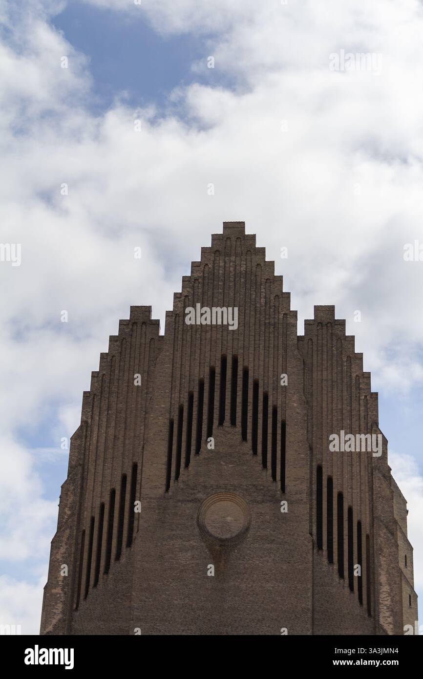 Merveille architecturale frappante, l'église de Grundtvig à Copenhague est un exemple emblématique de l'architecture expressionniste de l'église. Banque D'Images