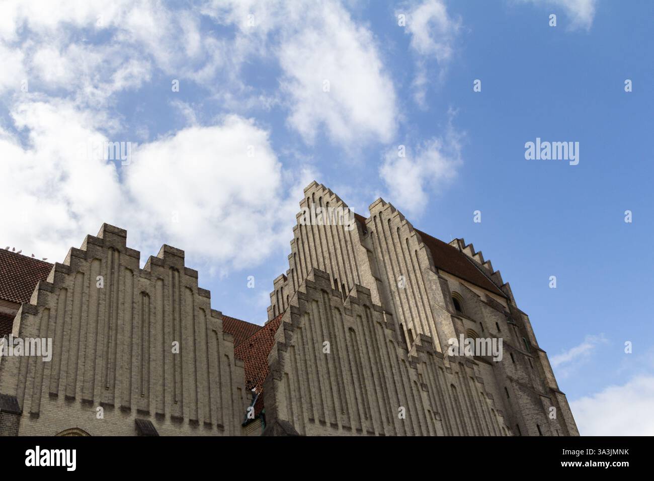 Merveille architecturale frappante, l'église de Grundtvig à Copenhague est un exemple emblématique de l'architecture expressionniste de l'église. Banque D'Images