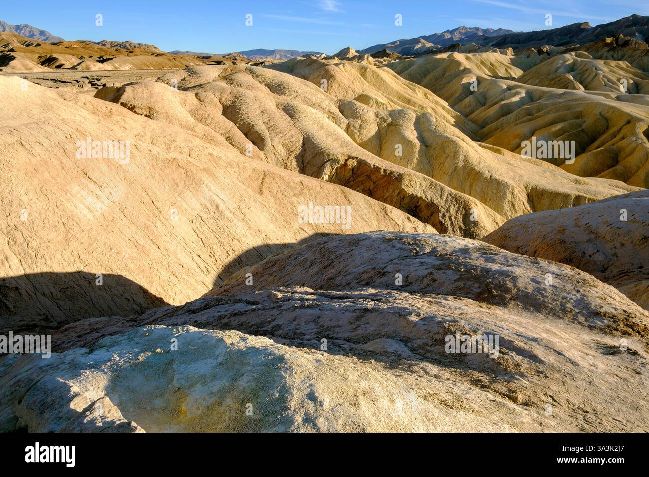Vue des contreforts vallonnés depuis Zabriskie point, Death Valley, Californie, États-Unis Banque D'Images