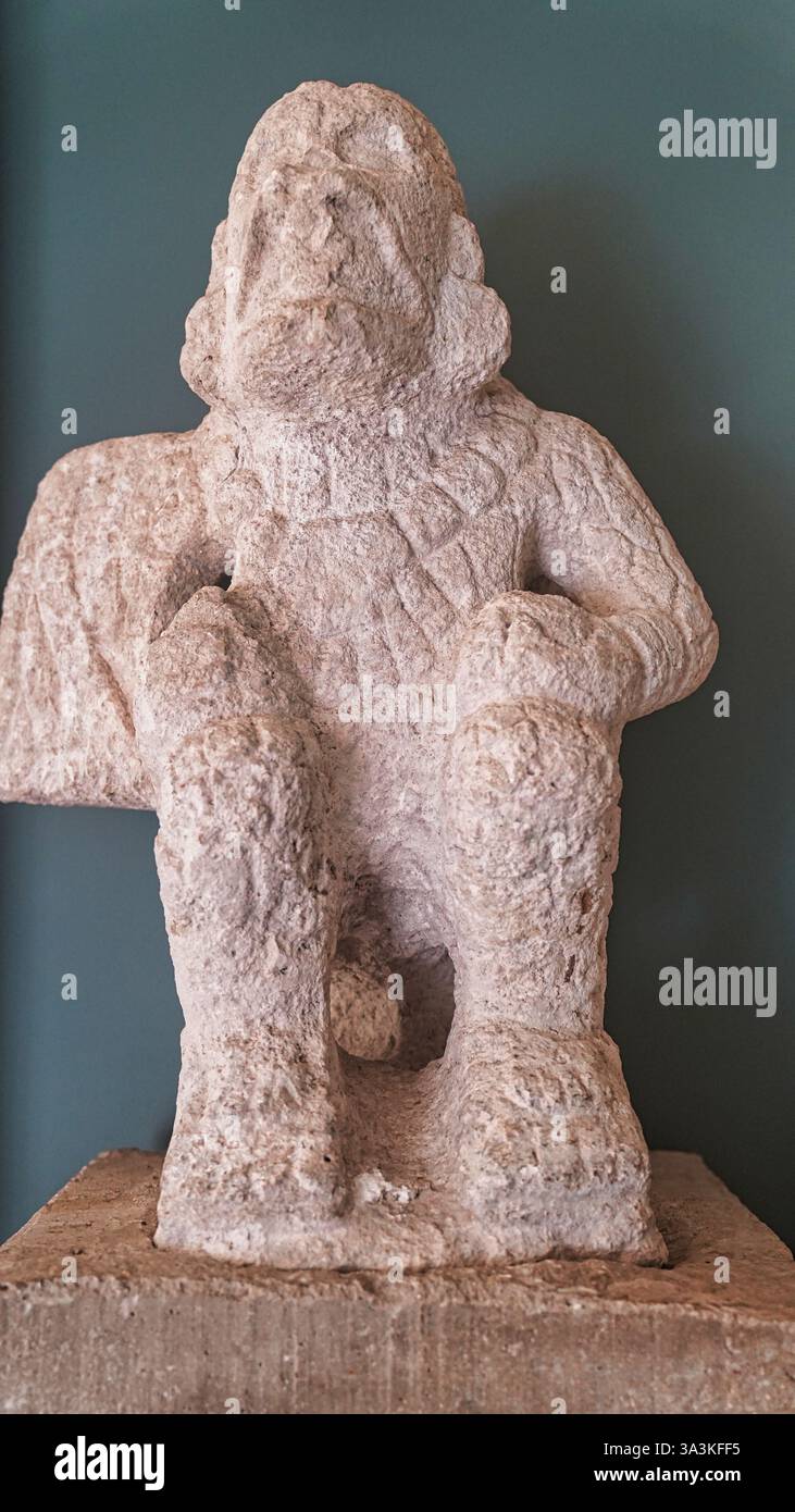 Diété ailée surnaturelle, calcaire, du site maya de Chichen Itza, au Museo de Maya, Cancun, Mexique Banque D'Images