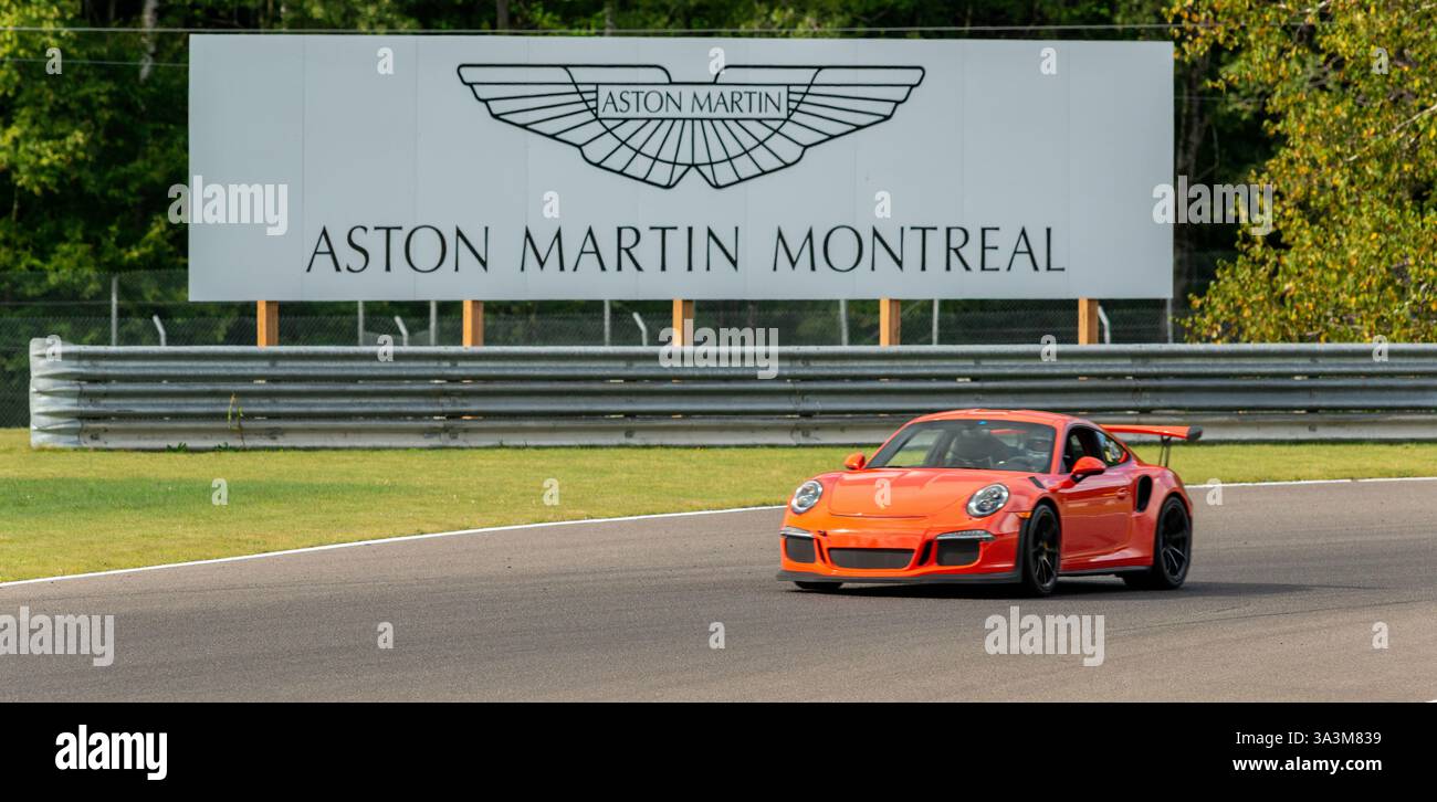 Porsche week-end au circuit Mont-Tremblant, Québec, Montréal, commandité par Aston Martin Montréal. Banque D'Images