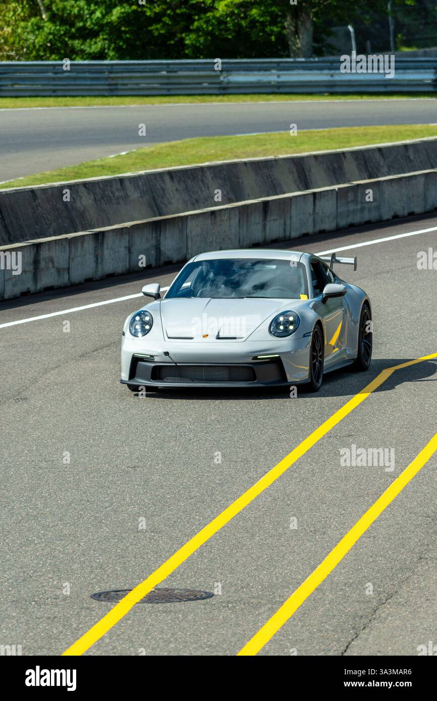 Porsche week-end au circuit Mont-Tremblant, Québec, Montréal, commandité par Aston Martin Montréal. Banque D'Images
