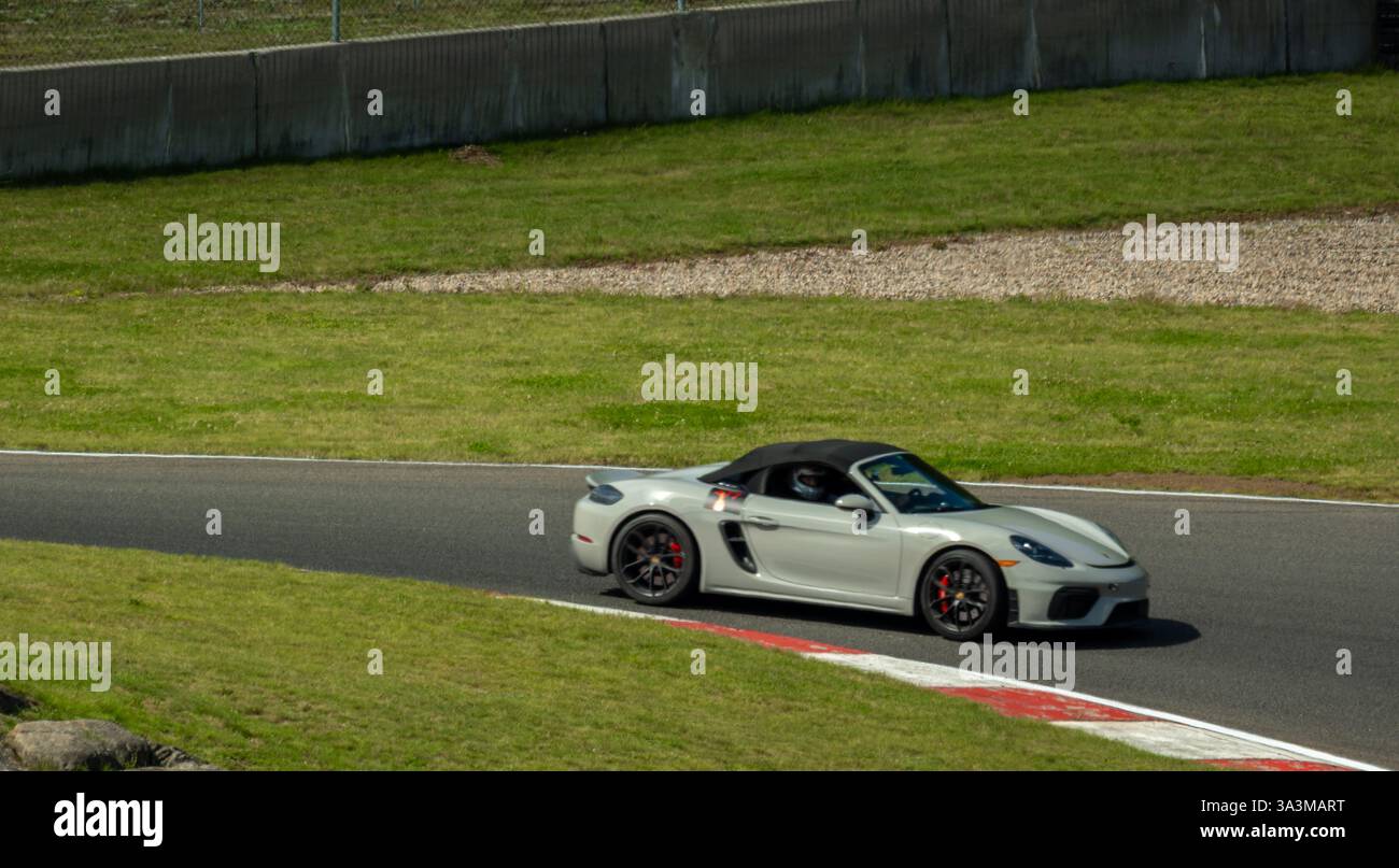 Porsche week-end au circuit Mont-Tremblant, Québec, Montréal, commandité par Aston Martin Montréal. Banque D'Images