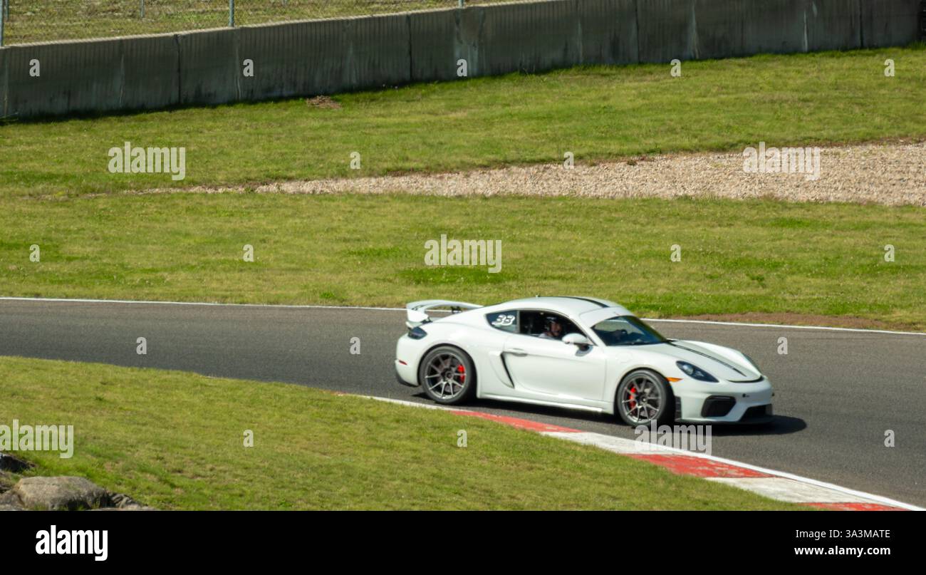 Porsche week-end au circuit Mont-Tremblant, Québec, Montréal, commandité par Aston Martin Montréal. Banque D'Images