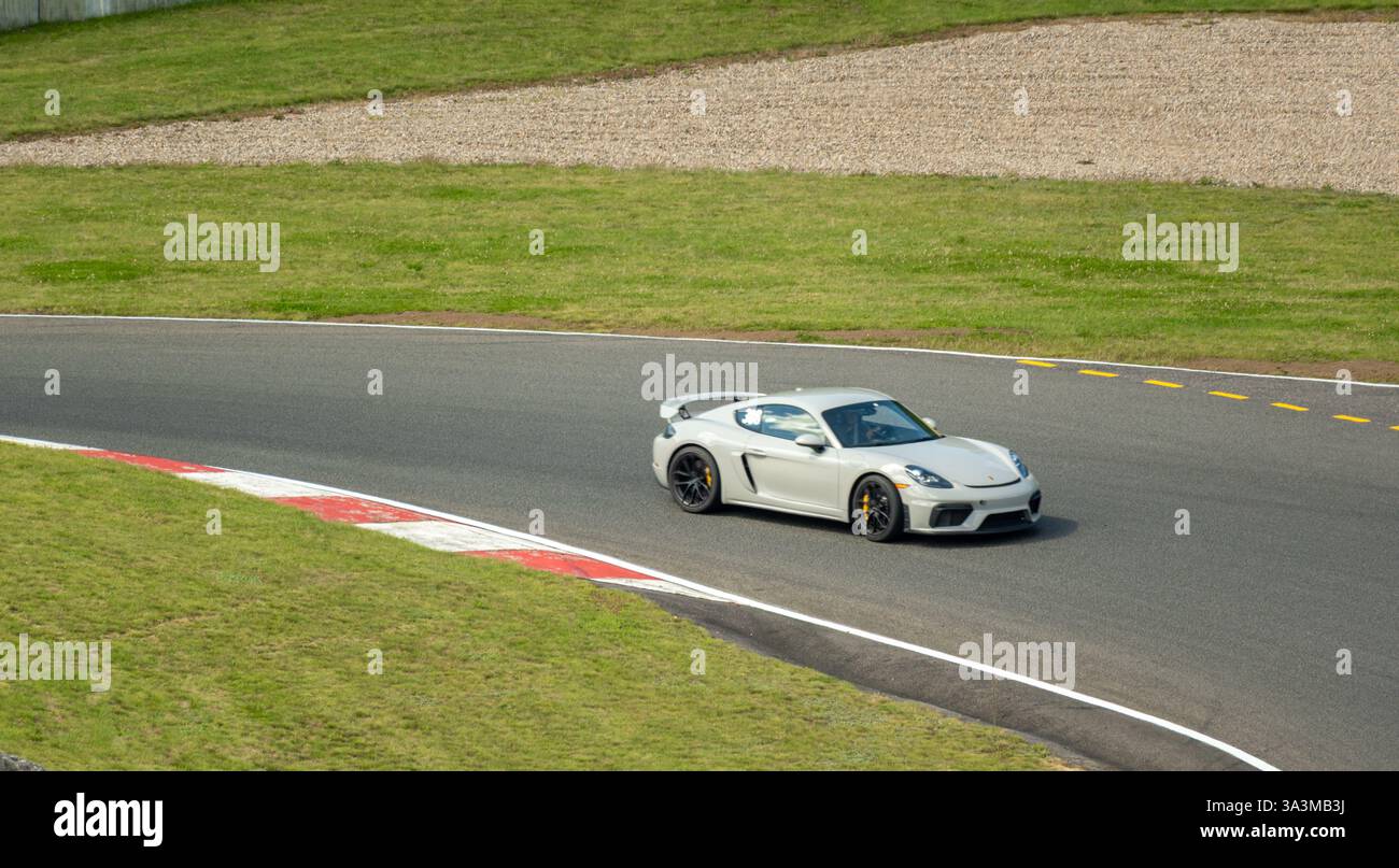 Porsche week-end au circuit Mont-Tremblant, Québec, Montréal, commandité par Aston Martin Montréal. Banque D'Images