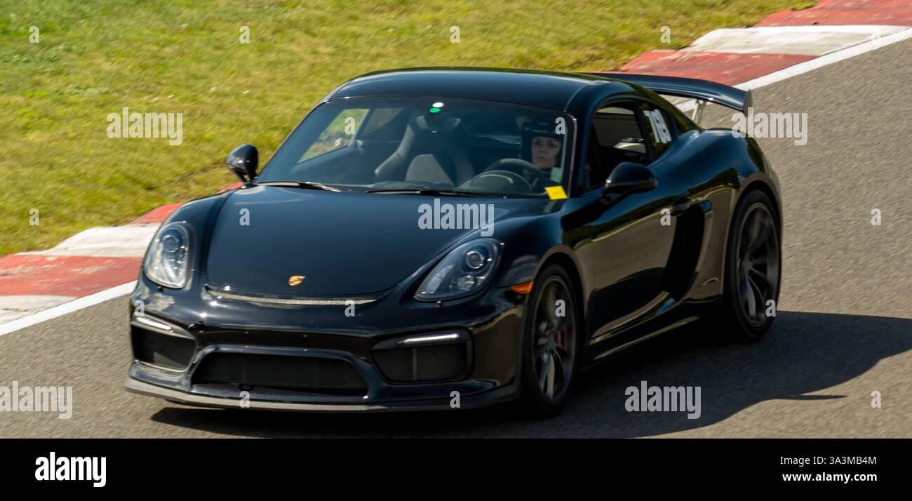 Porsche week-end au circuit Mont-Tremblant, Québec, Montréal, commandité par Aston Martin Montréal. Banque D'Images