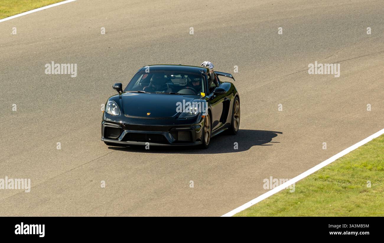 Porsche week-end au circuit Mont-Tremblant, Québec, Montréal, commandité par Aston Martin Montréal. Banque D'Images