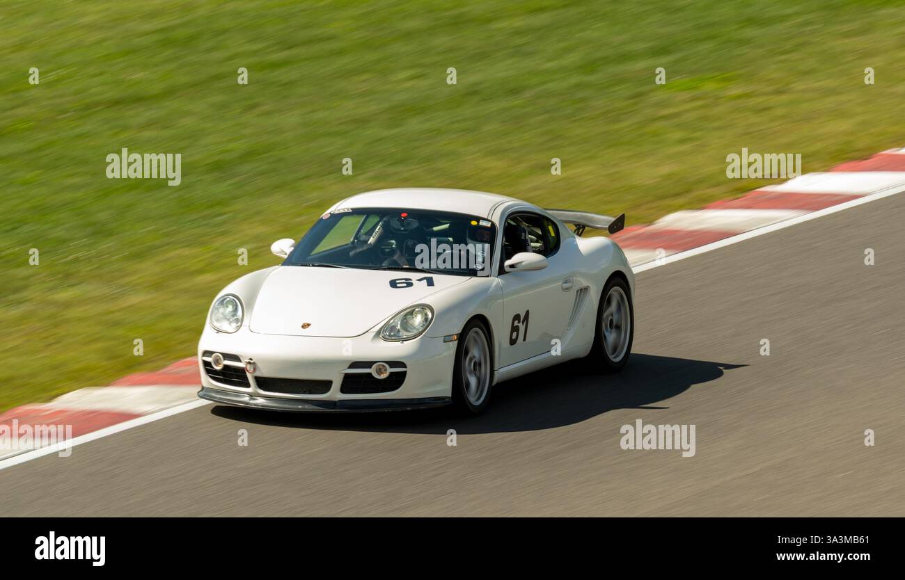 Porsche week-end au circuit Mont-Tremblant, Québec, Montréal, commandité par Aston Martin Montréal. Banque D'Images