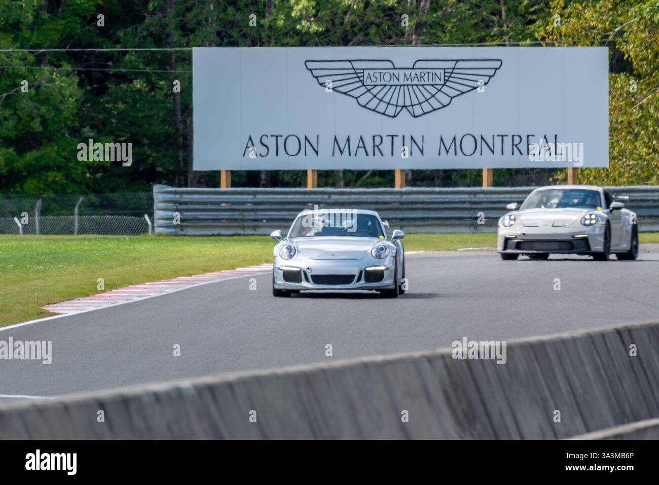 Porsche week-end au circuit Mont-Tremblant, Québec, Montréal, commandité par Aston Martin Montréal. Banque D'Images