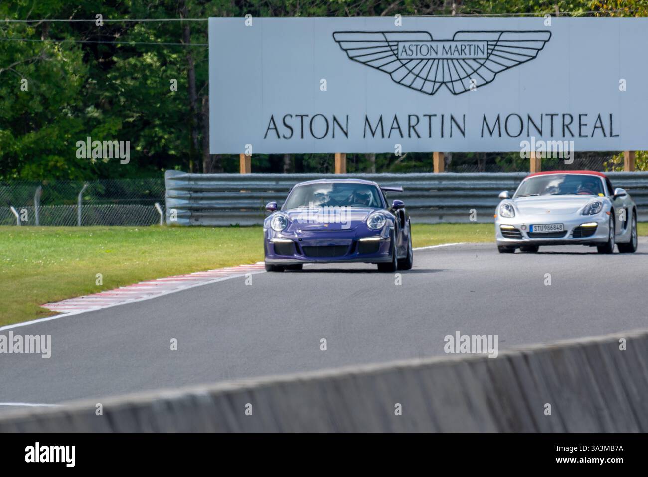 Porsche week-end au circuit Mont-Tremblant, Québec, Montréal, commandité par Aston Martin Montréal. Banque D'Images