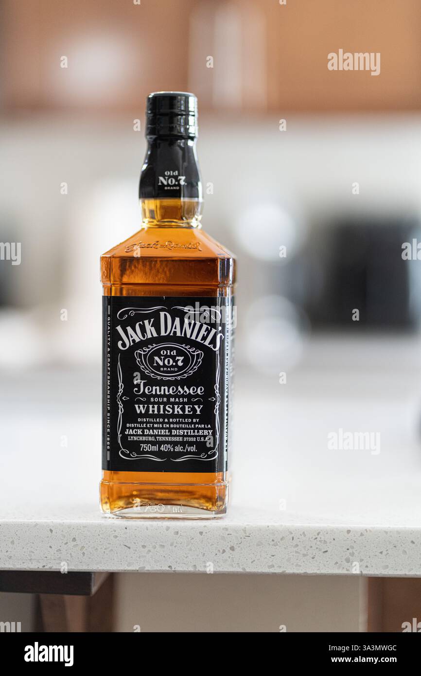 2 février 2025 - Calgary Alberta Canada - bouteilles de Whiskey Jack Daniels Banque D'Images