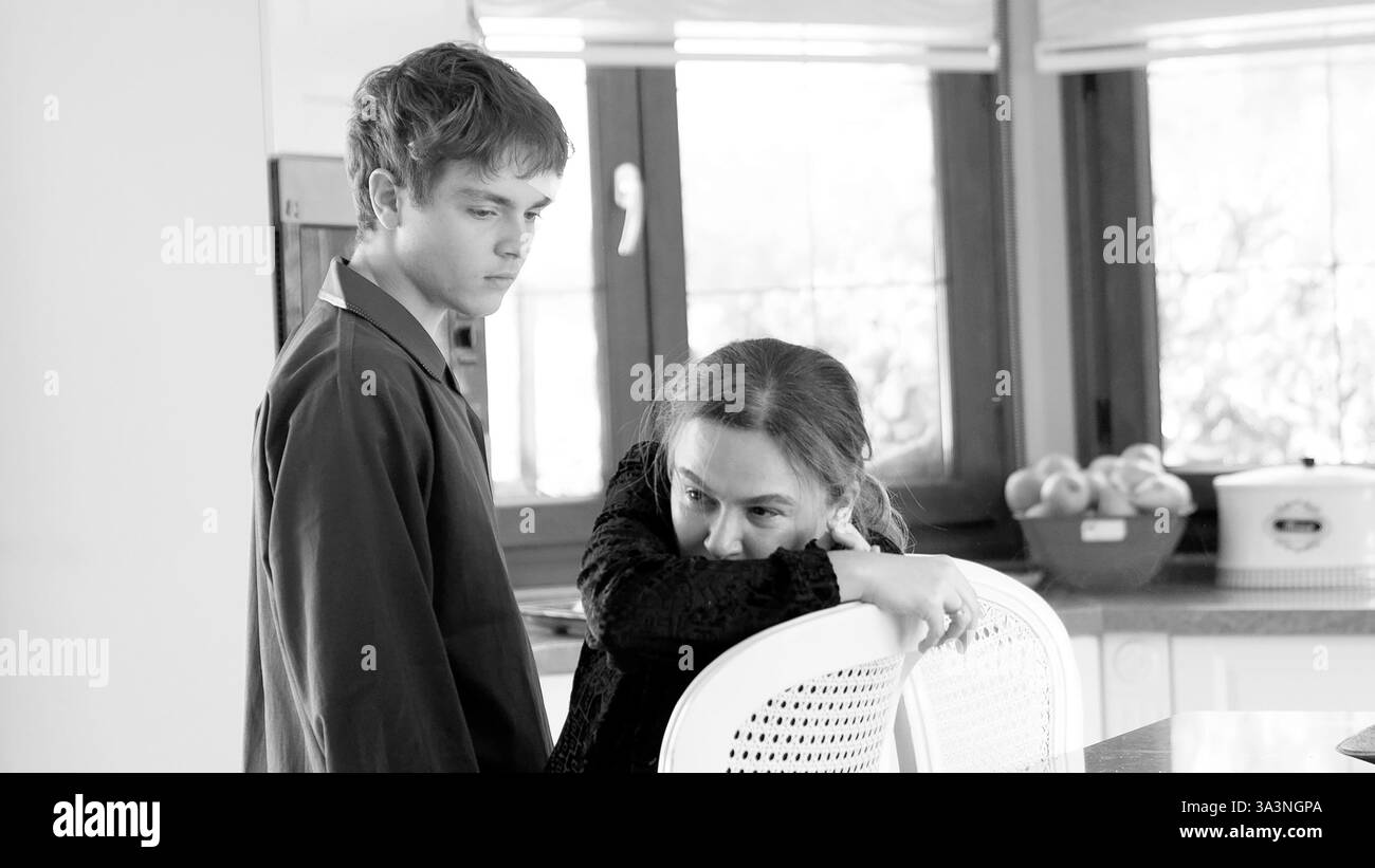 DOGA KARAKAS en DORTOIR (2023) -titre original : YURT-, réalisé par NEHIR TUNA. Crédit : Red Balloon film / TN Yapim / album Banque D'Images