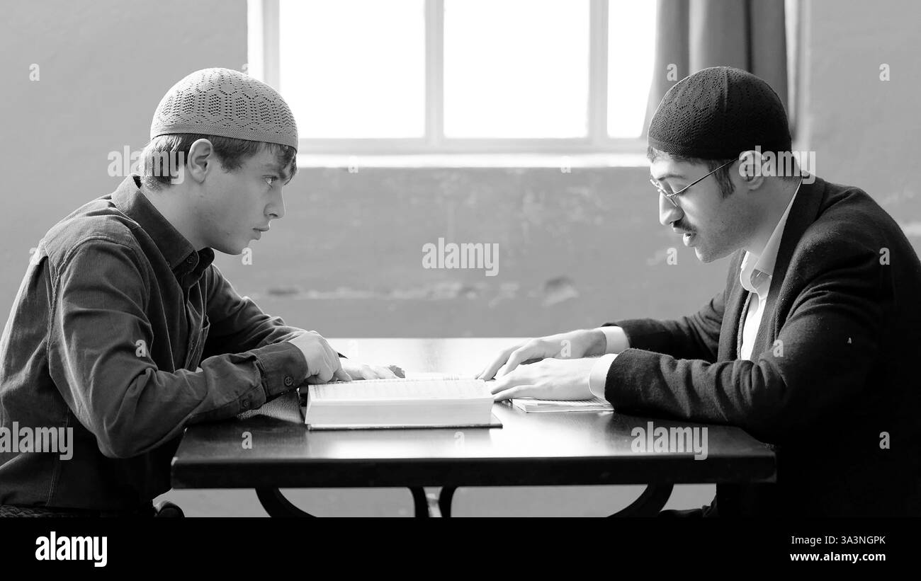 DOGA KARAKAS en DORTOIR (2023) -titre original : YURT-, réalisé par NEHIR TUNA. Crédit : Red Balloon film / TN Yapim / album Banque D'Images