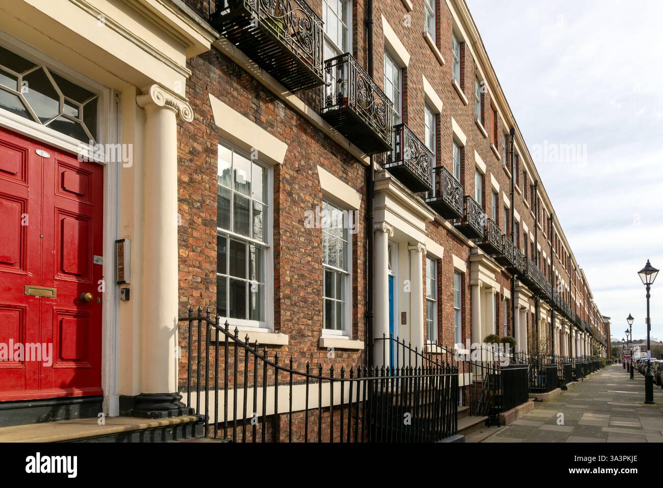 Rangée historique de maisons en terrasse, quartier géorgien, Canning Street, Liverpool, Angleterre, ROYAUME-UNI Banque D'Images
