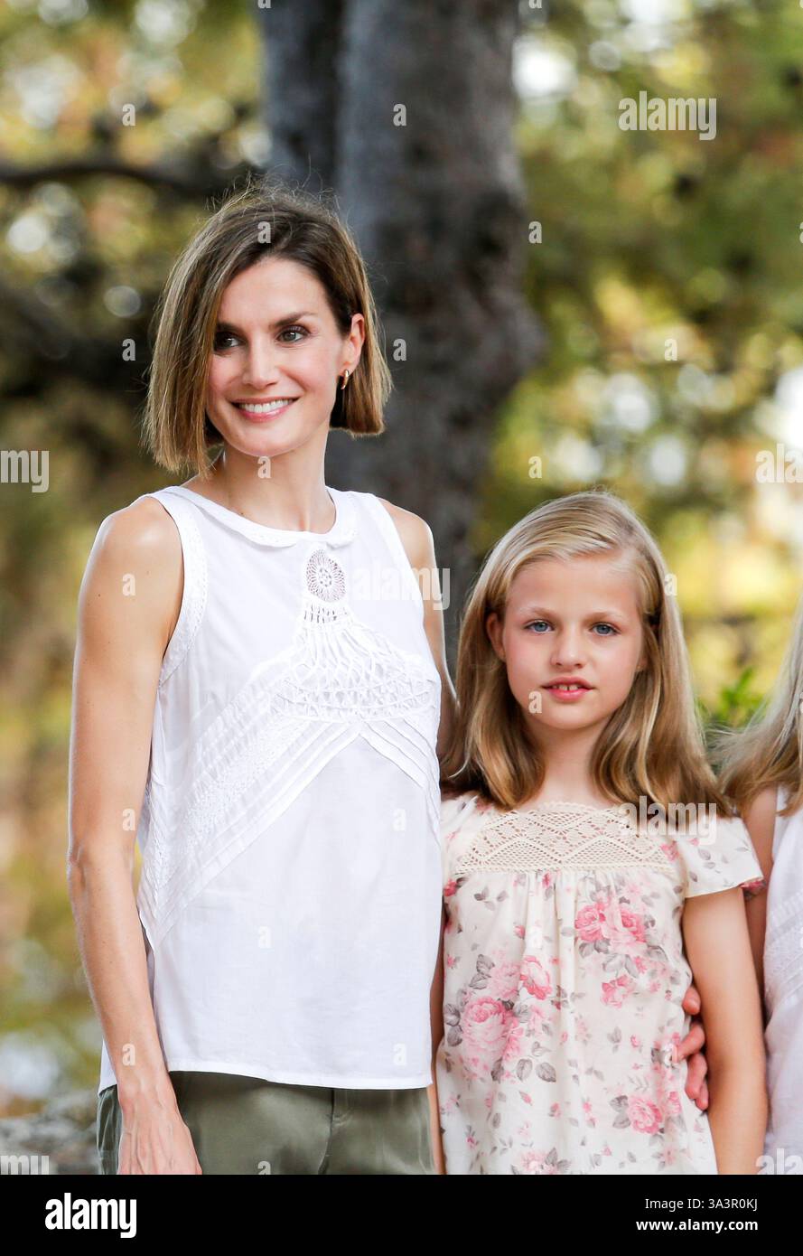 La reine Letizia d'Espagne avec sa daugther la princesse Leonor d'Espagne au Palais Marivent à Palma de Majorque, Espagne - 03 août 2015 Banque D'Images