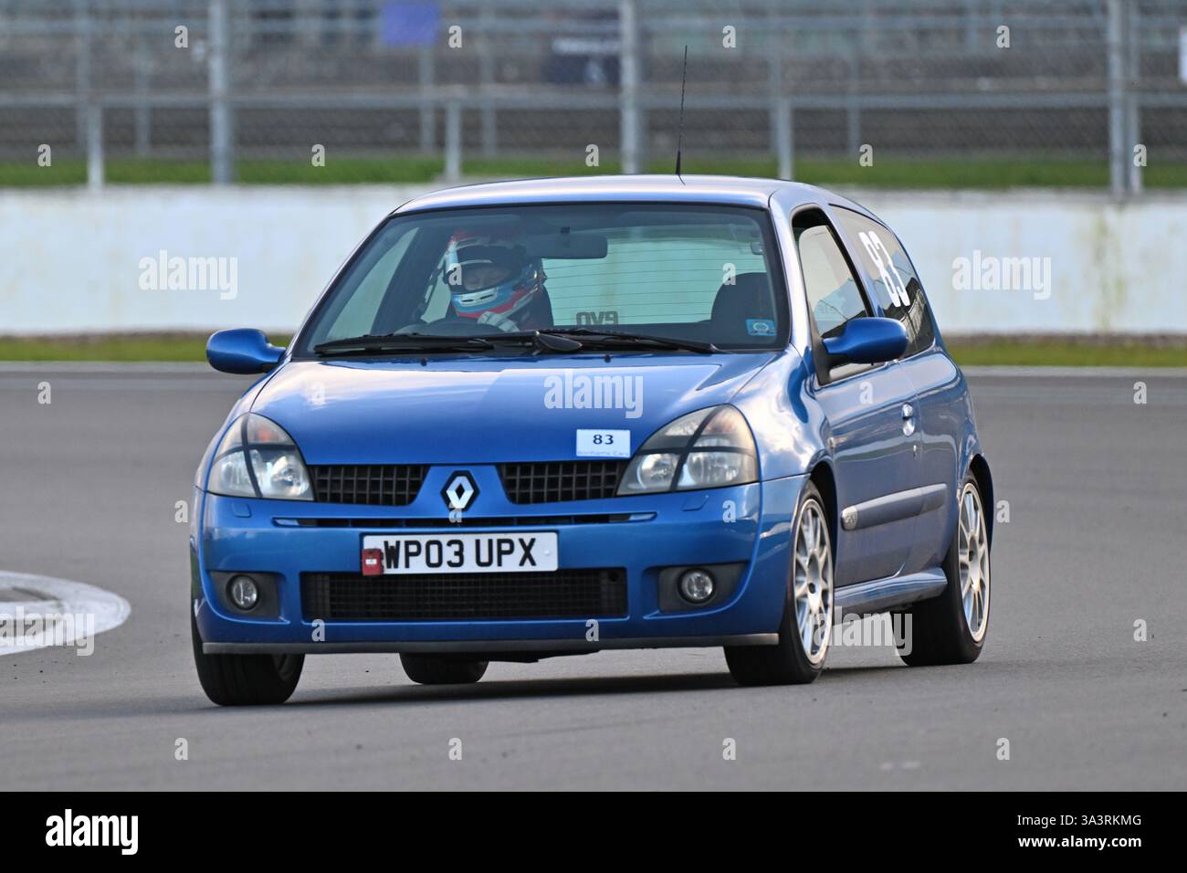 Andrew Ames, Renault Clio 172 Cup, première édition en 1952 le Pomeroy Trophy présente des voitures de toutes les époques et de tous les types, c’est le Vintage Sports car Club, VSCC Banque D'Images