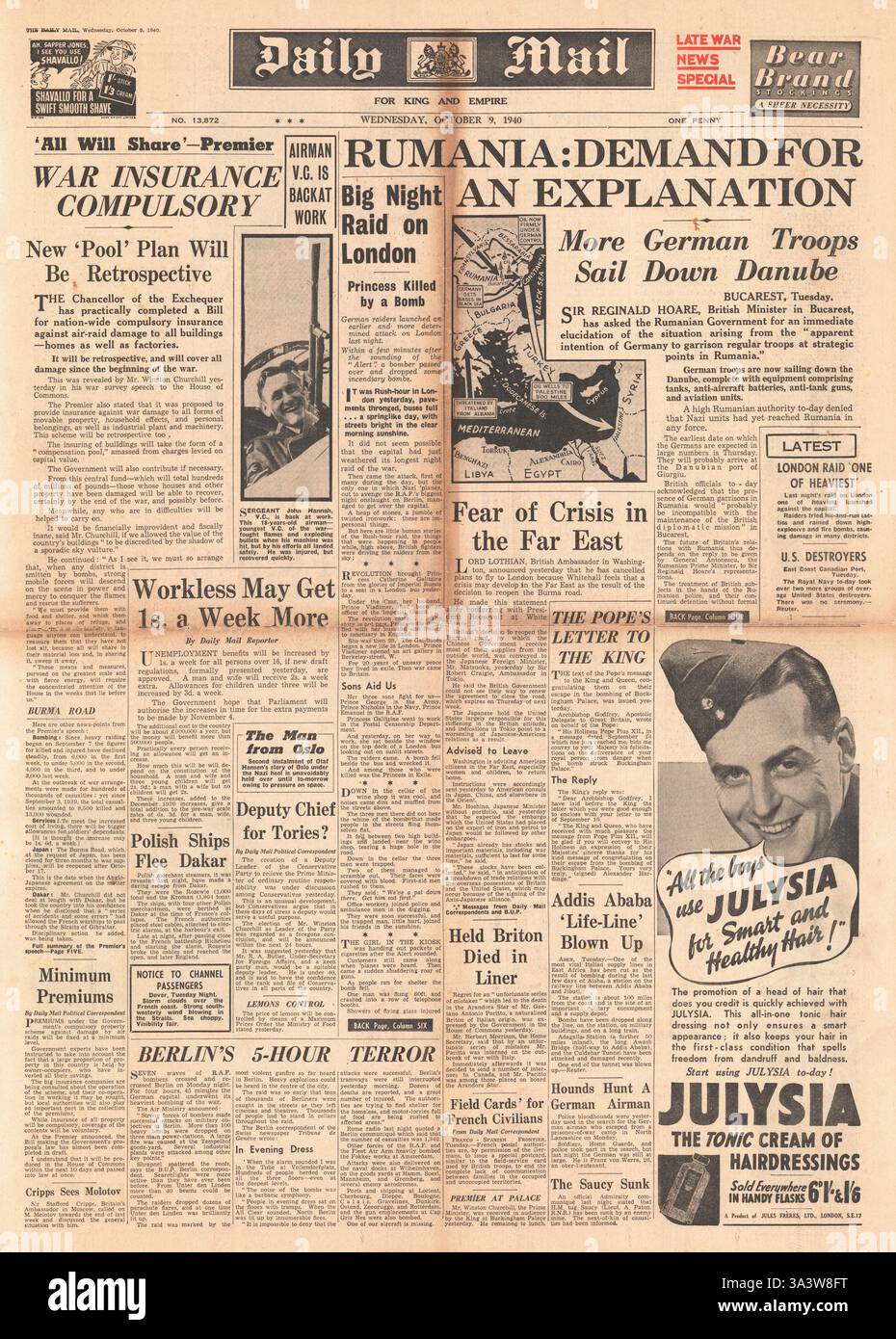 1940 première page Daily mail Axis invasion of Romania and Nationwide compulsary Insurance against Air RAID Damage Banque D'Images