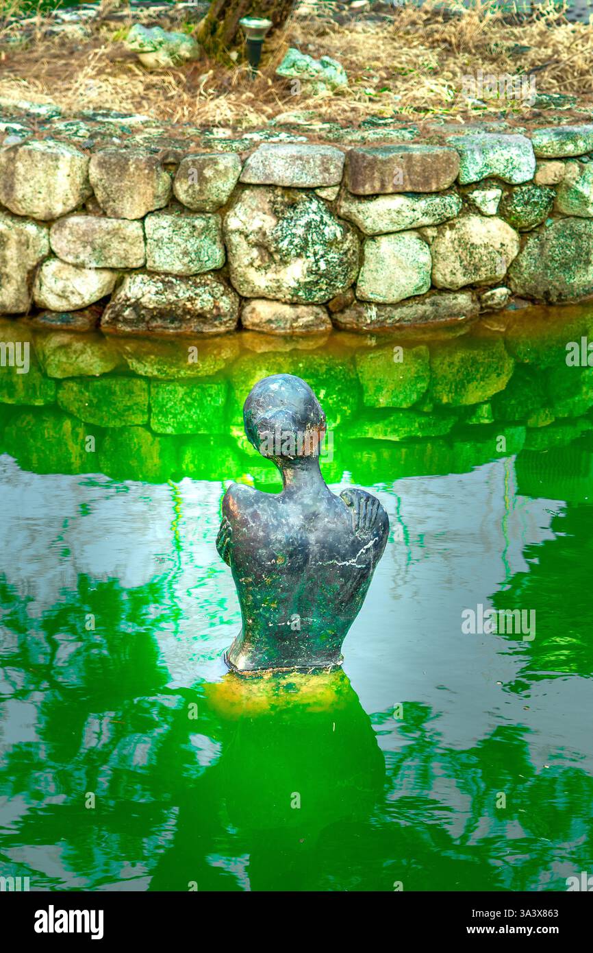 Gwanju, Corée - Marth 3, 2025. Skulpture d'une femme dans l'eau. Banque D'Images