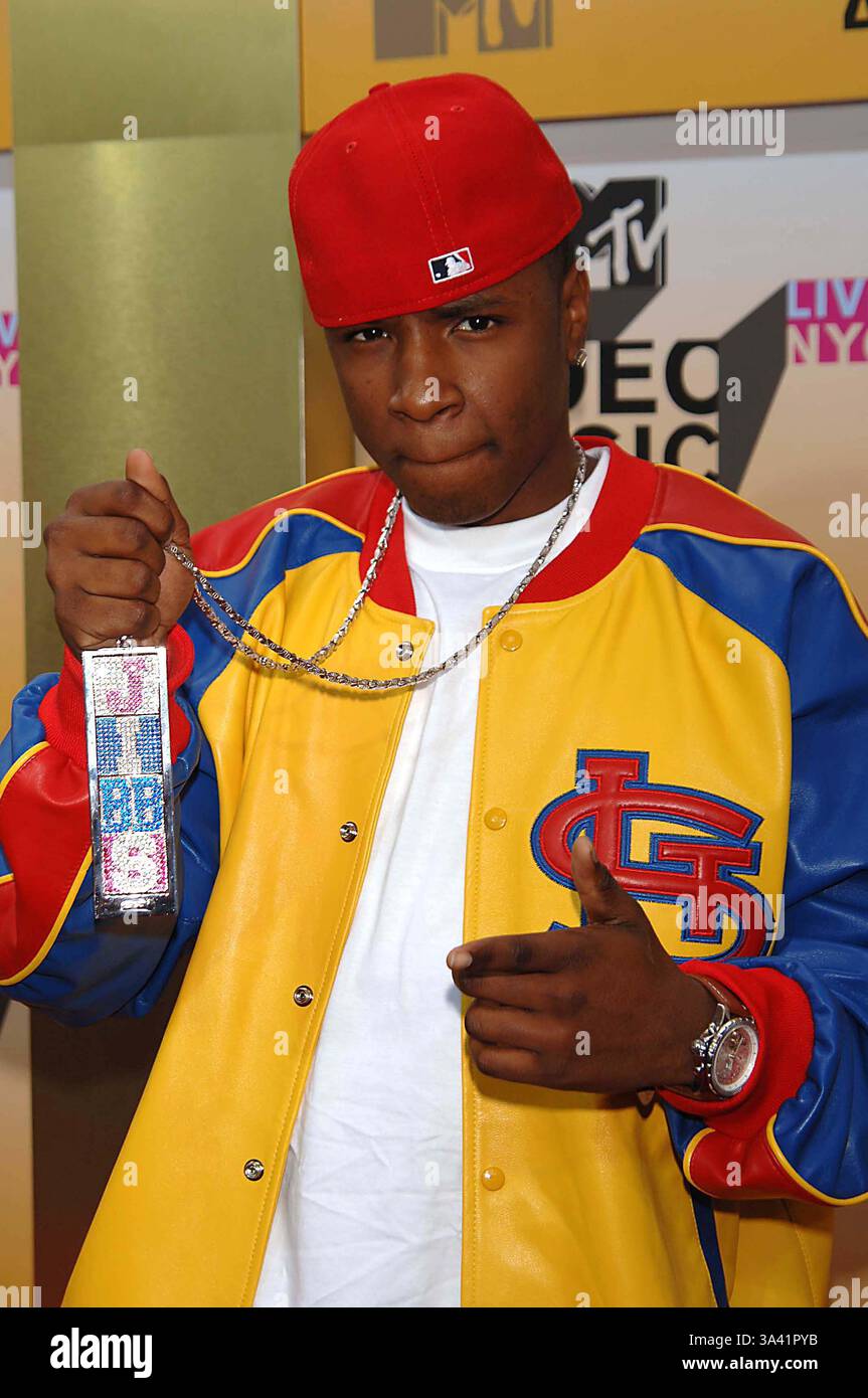 1 Septembre, 2006 - New York, New York, USA - MTV Video Music Awards qui a eu lieu au Radio City Music Hall à Manhattan le 31 août 2006.. Andrea AR49482K Renault MTV VIDEO MUSIC AWARDS QUI A EU LIEU AU RADIO Music Hall de New York, NEW YORK New York. 08-31-2006 ANDREA.2006- RENAULT(flèches Image : © Crédit Photos Globe/ZUMAPRESS.com) Banque D'Images