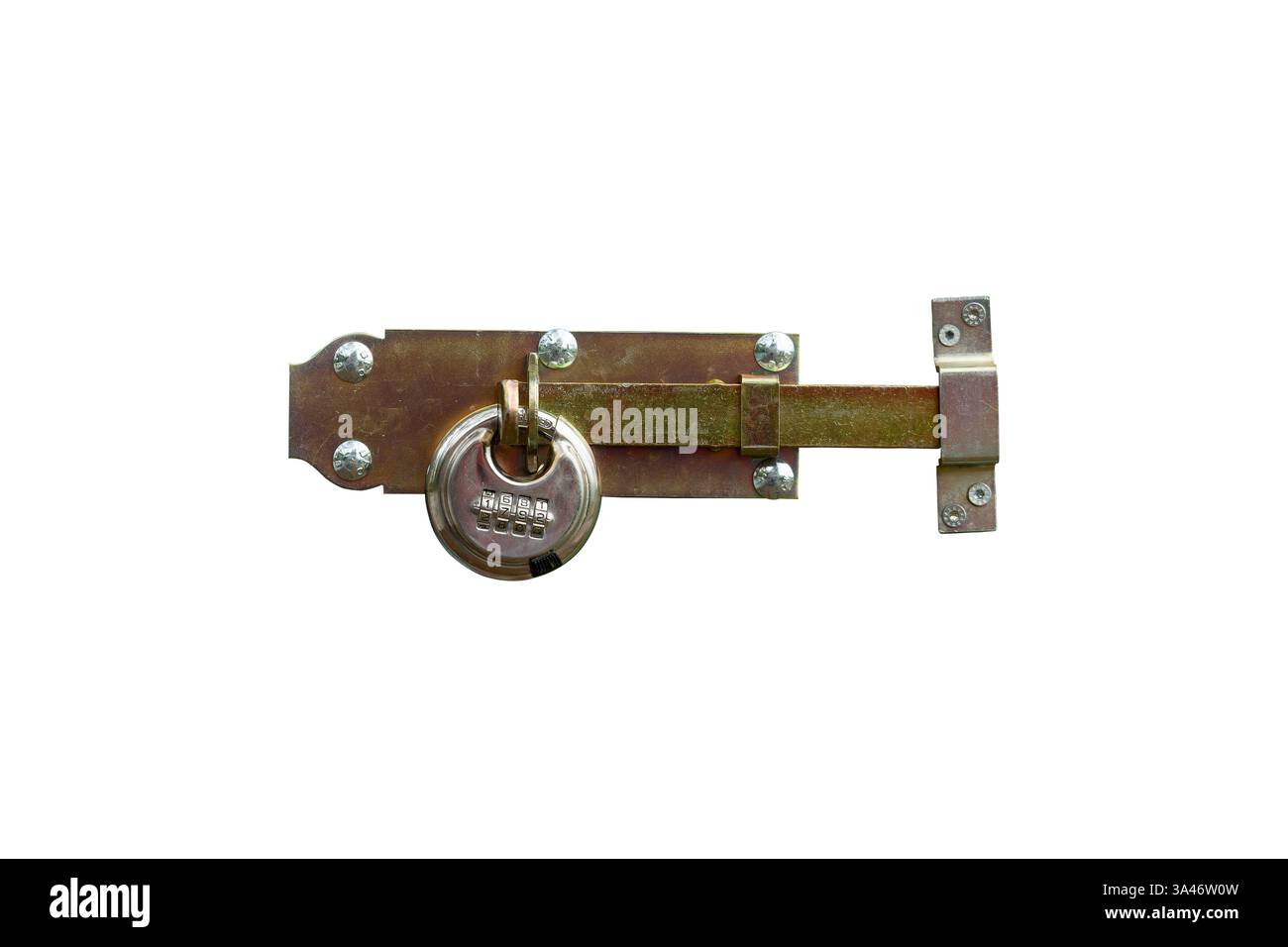 La serrure avec un code numérique est accrochée au pêne de la porte, isolé sur un fond blanc. Banque D'Images