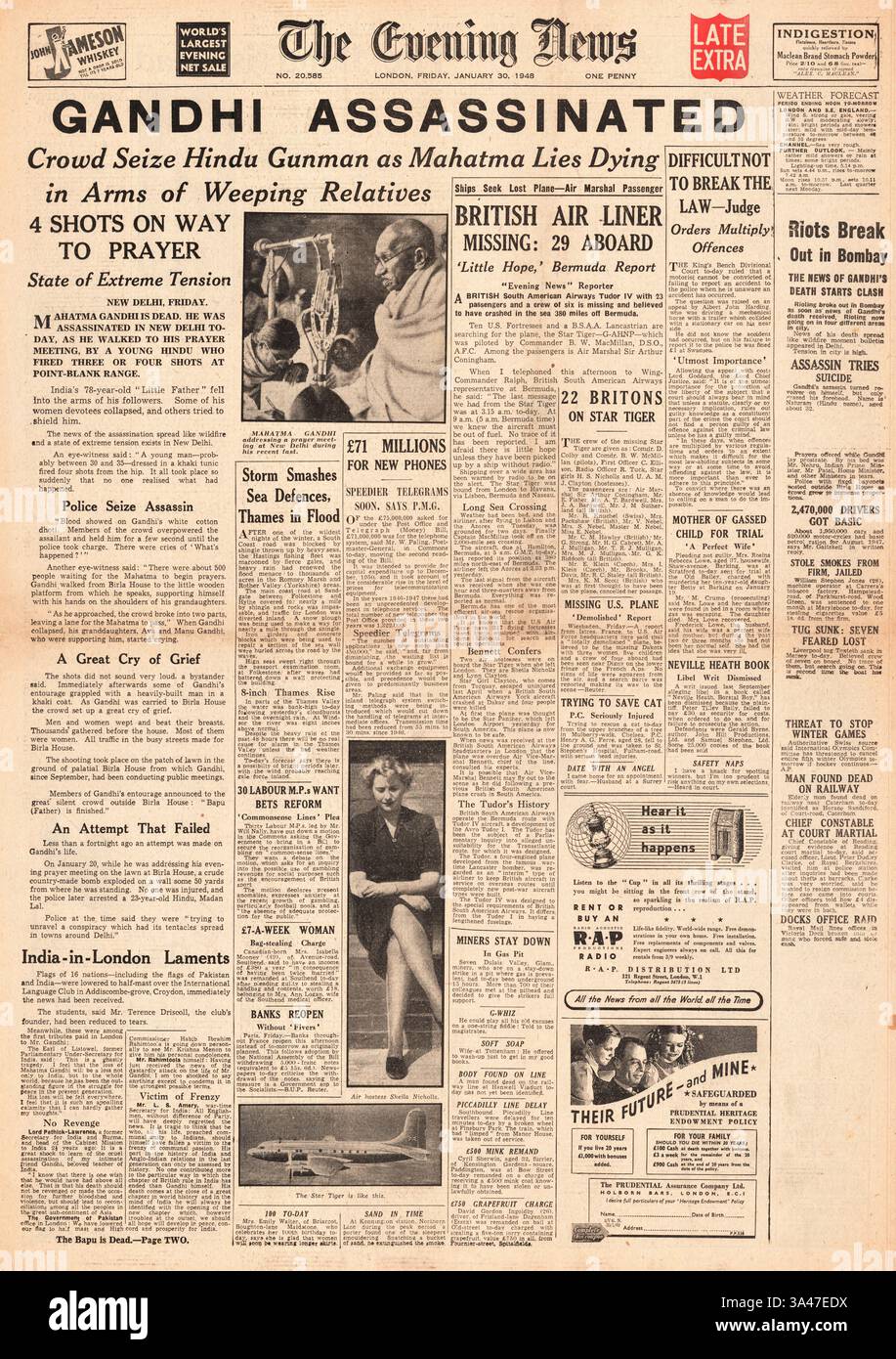 1948 Evening News (Londres) page d'accueil sur l'assassinat du Mahatma Gandhi et du Tudor IV Star Tiger Crash en route vers les Bermudes Banque D'Images