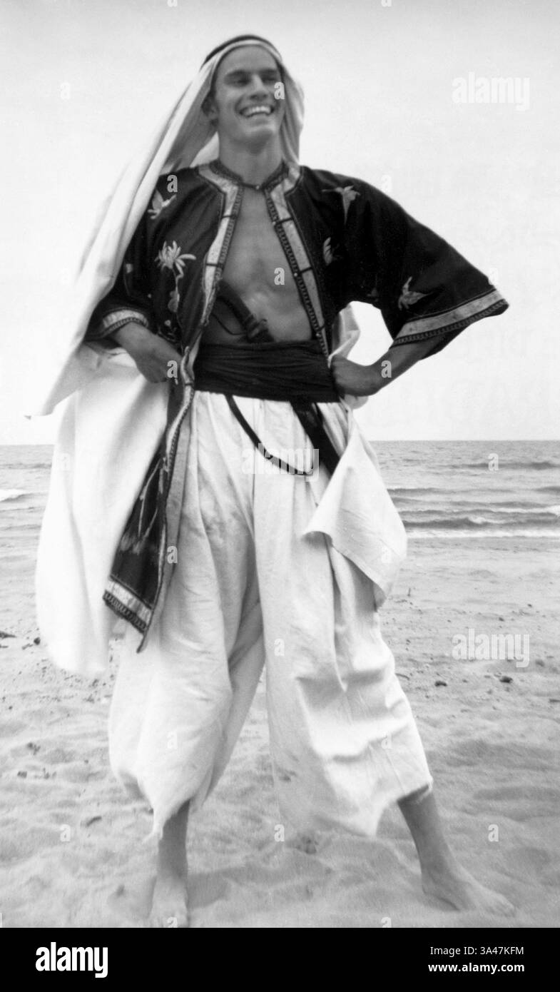 20 mars 2006 - ''Charlton Heston, sur le plateau du film, ''''Peer Gynt''' réalisé par David Bradley, 1941' (image crédit : © Glasshouse/ZUMA Wire) Banque D'Images