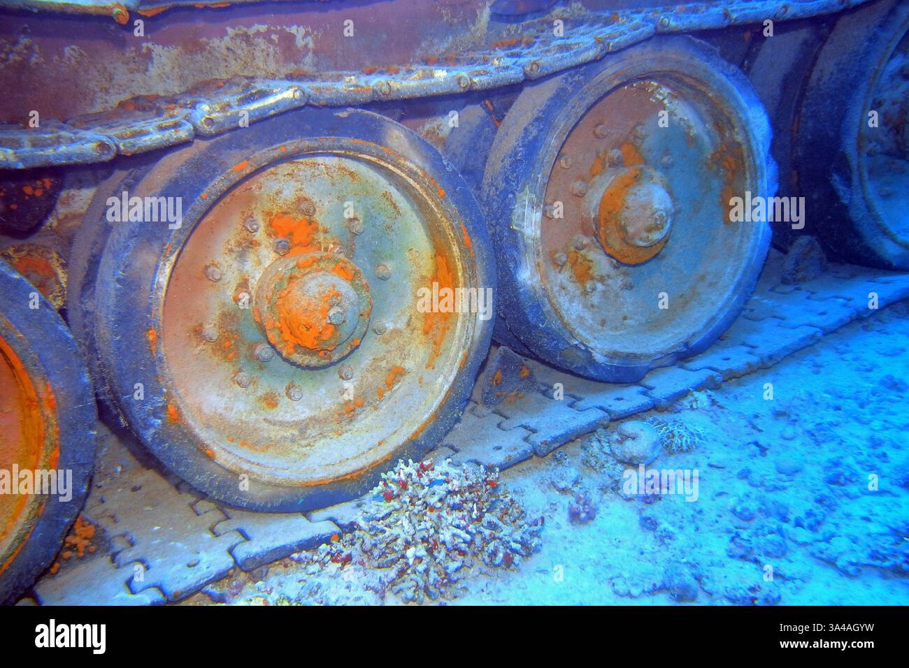 Vieux char dans la mer Rouge près de Hurghada en Egypte Banque D'Images