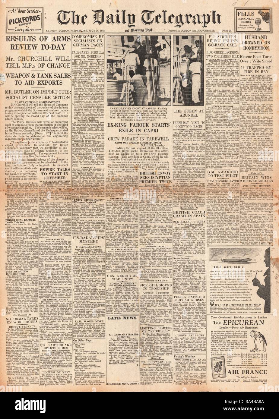 1952 Daily Telegraph page de couverture signalant le départ du roi Farouk en exil Banque D'Images