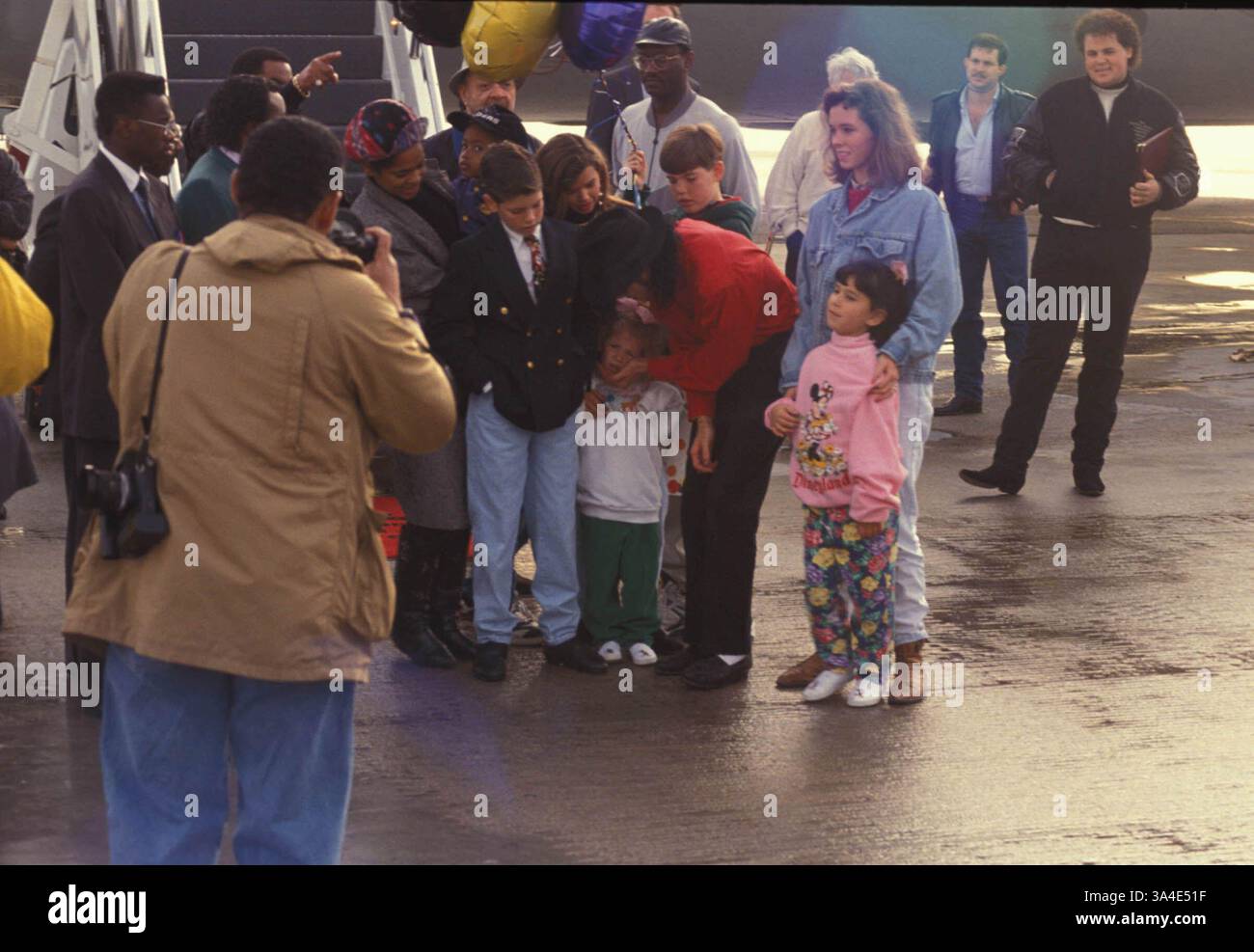 JANVIER 1, 2011 - L2729.MICHAEL JACKSON AVEC DES ENFANTS.MICHAELJACKSONWITHCHILDREN.1992. LISA ROSE/(crédit image : © Globe photos/ZUMAPRESS.com) Banque D'Images