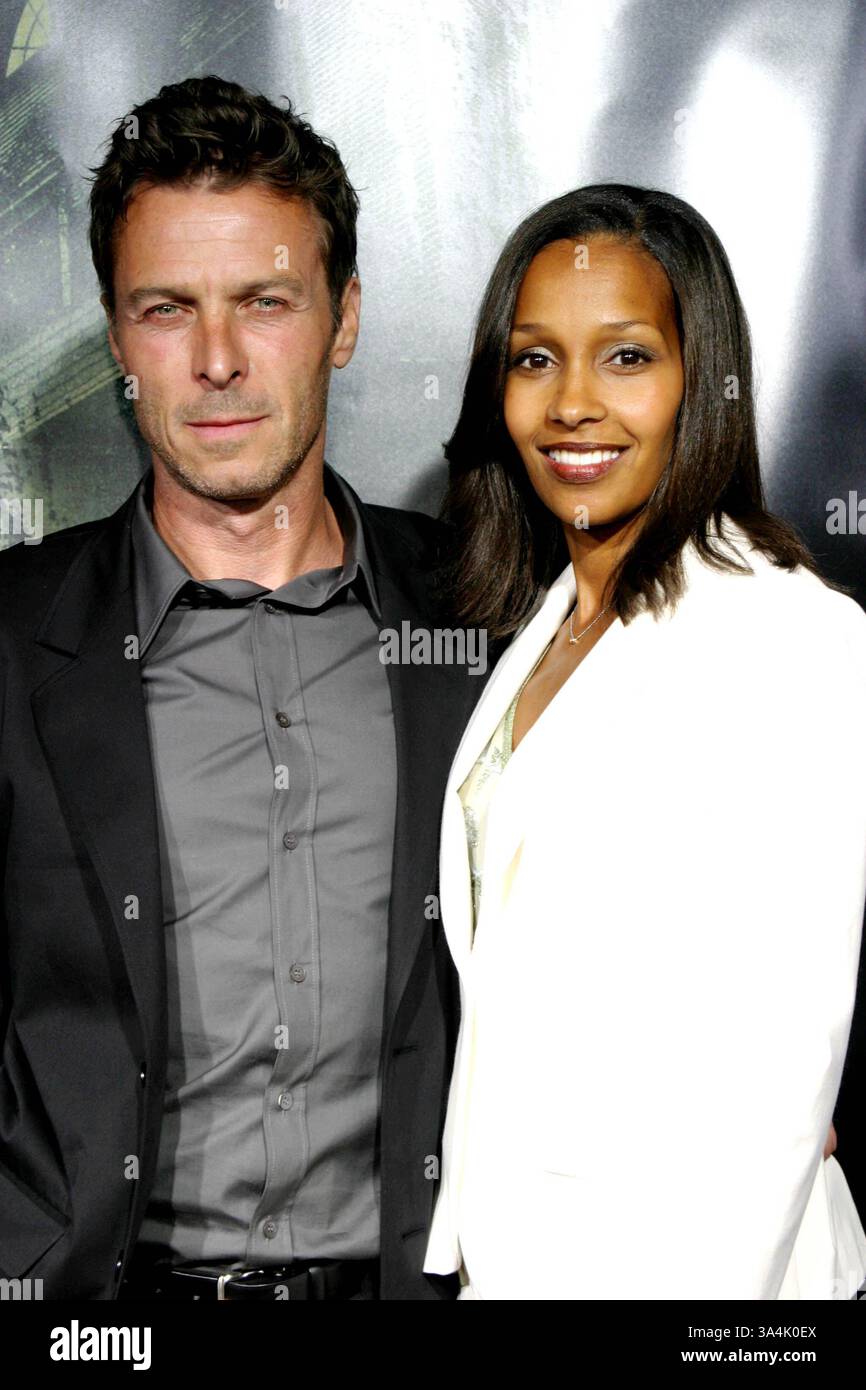 7 AVRIL 2005 - THE AMITYVILLE HORROR PREMIÈRE MONDIALE. DÔME CINERAMA ARCLIGHT. HOLLYWOOD CA 04-07-05.JAIMIE RODRIGUEZ / C) 2005.ANDREW DOUGLAS ET LANORA THOMAS. K42638JR(crédit image : © Globe photos/ZUMAPRESS.com) Banque D'Images