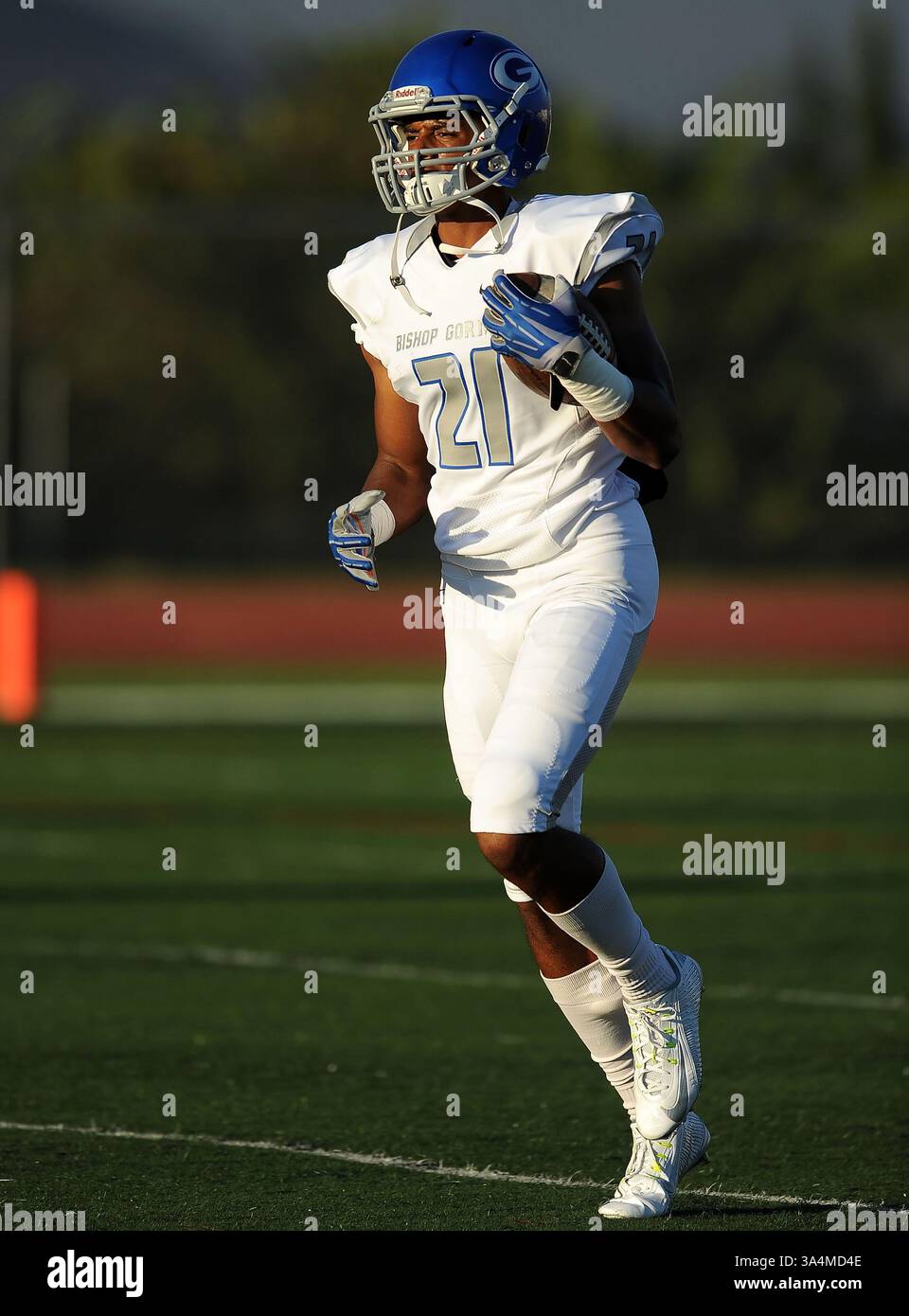12 septembre 2014 Corona, CA. Bishop Gorman Wide Receiver Cordell Broadus #21.CIF-SS Prep Football Varsity Bishop Gorman v. Centennial Corona..Louis Lopez/Modern Exposure(crédit image : © Louis Lopez/Cal Sport Media/ZUMAPRESS.com) Banque D'Images